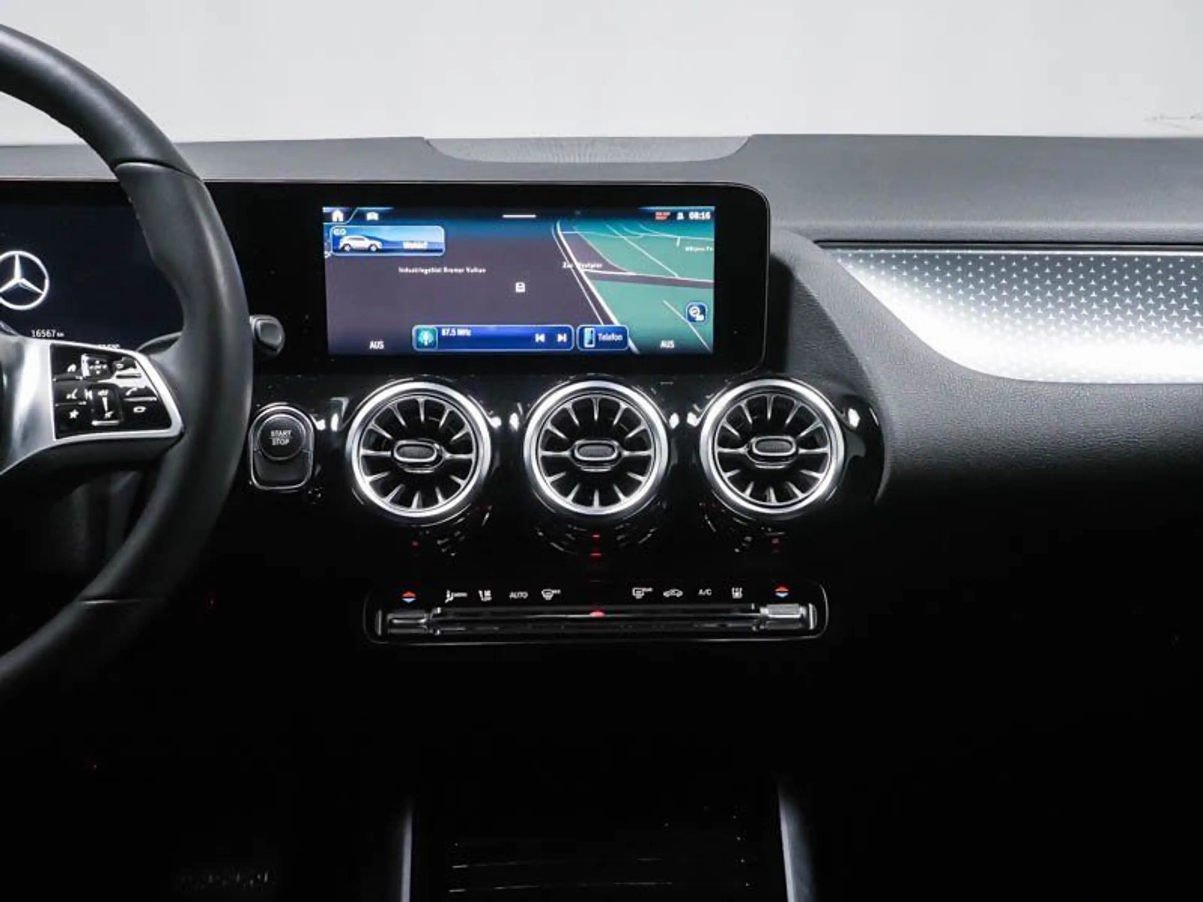 Mercedes-Benz EQA 250+ PROG-ADVANCE+ MEMORY FAP 360° SOUND VZA — photo 8