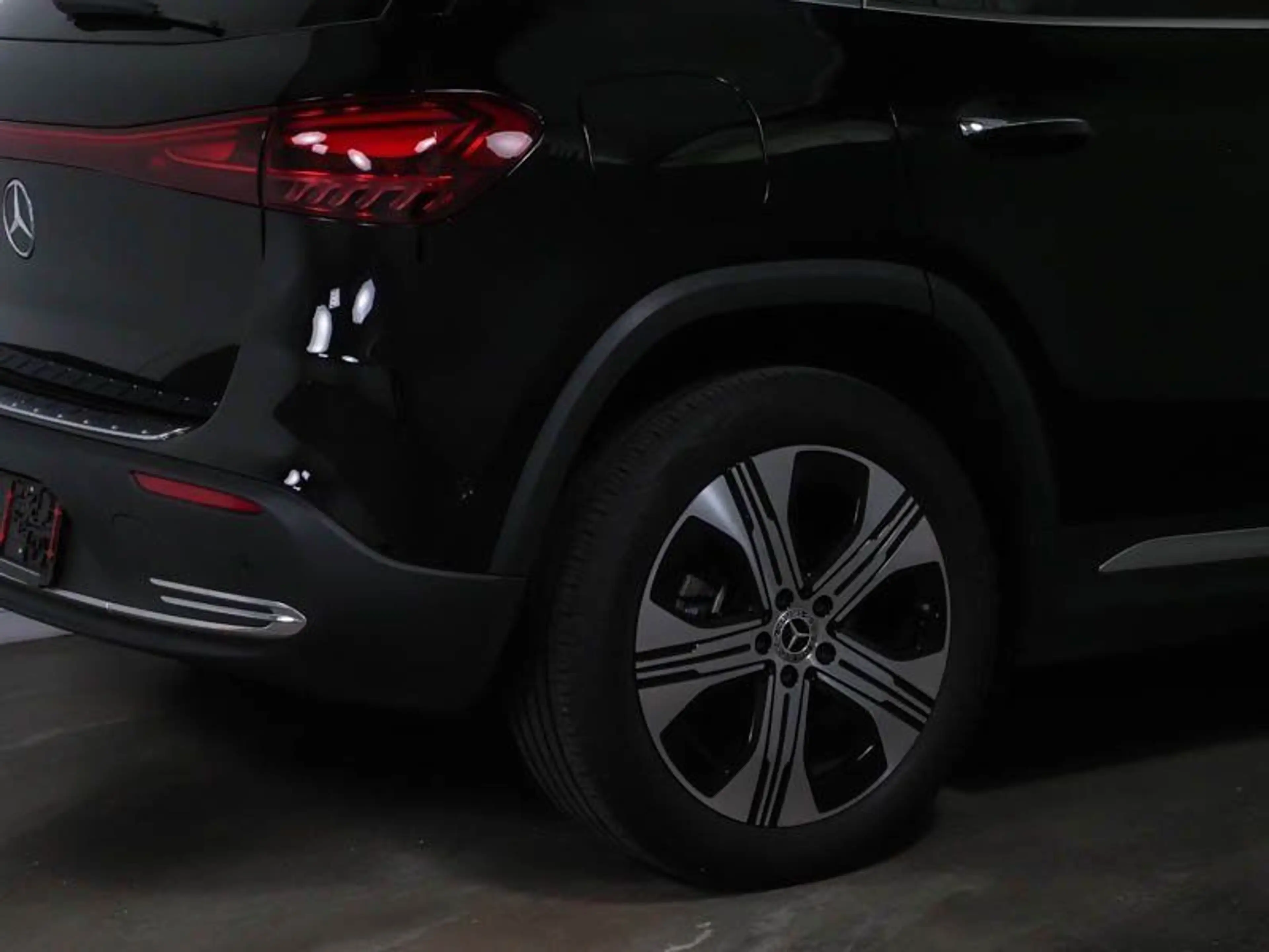 Mercedes-Benz EQA 250+ PROG-ADVANCE+ MEMORY FAP 360° SOUND VZA — photo 4