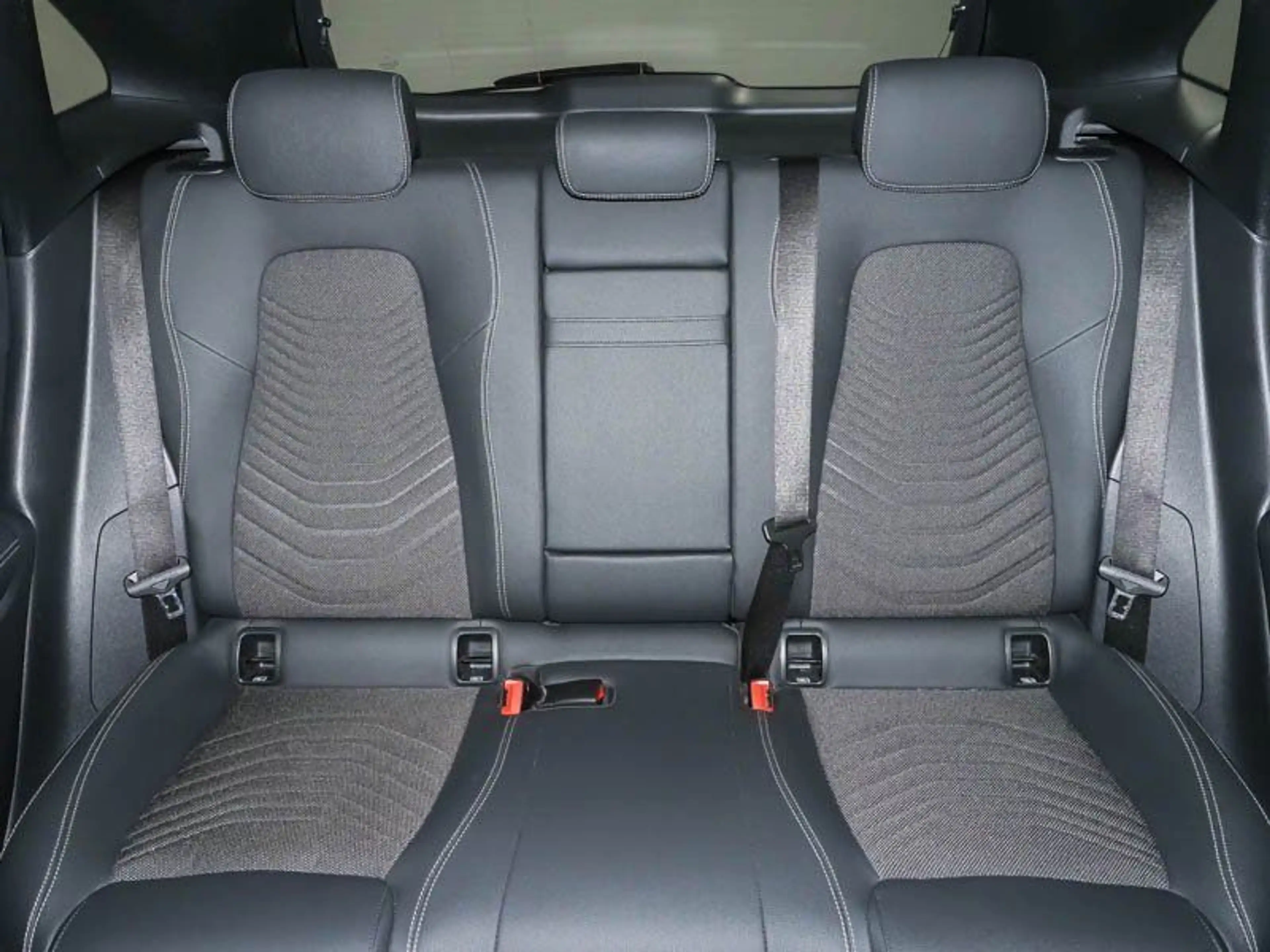 Mercedes-Benz EQA 250+ PROG-ADVANCE+ MEMORY FAP 360° SOUND VZA — photo 10
