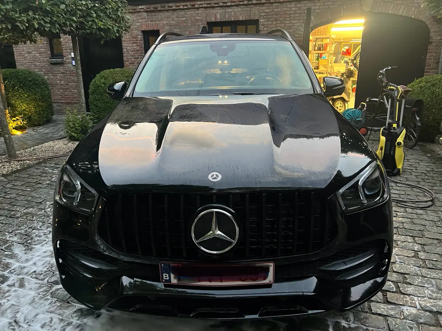 Mercedes-Benz GLE 350 GLE 350 de 4Matic 9G-TRONIC AMG Line Zwart - 1