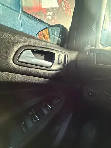 Ford Kuga view 12