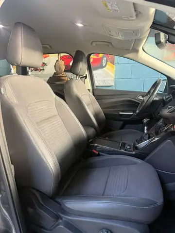 Ford Kuga view 10