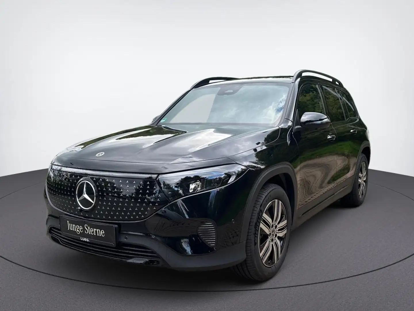 Mercedes-Benz EQB 300 4MATIC ADVANCED-PLUS+NIGHT+360°KAMERA Schwarz - 1