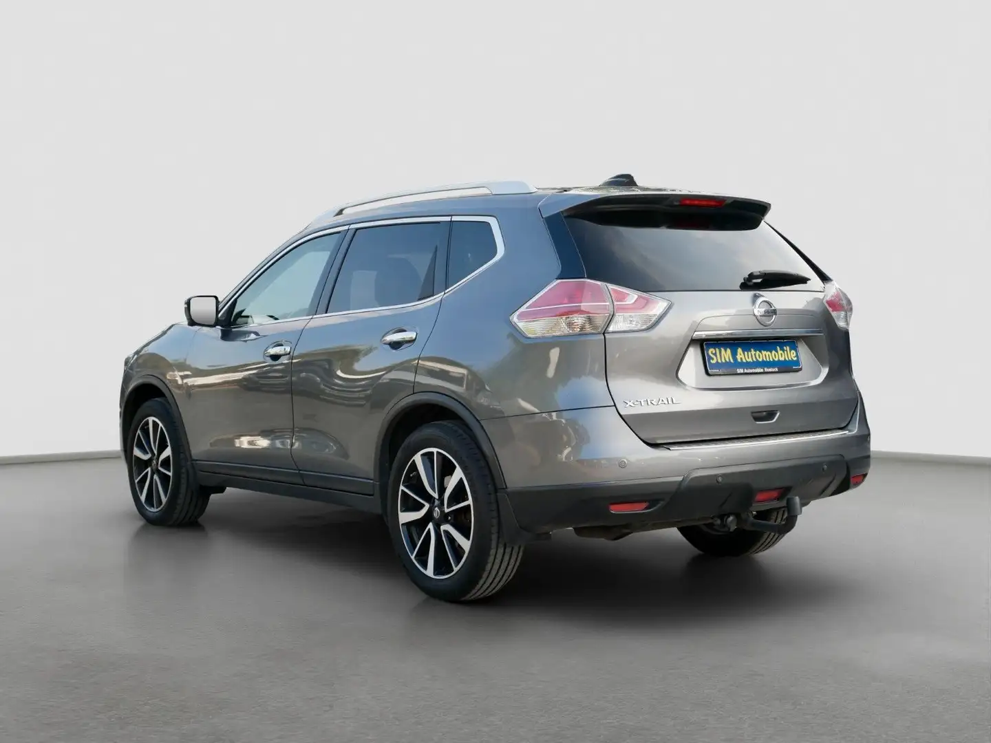 Nissan X-Trail 360°+PANO+NAVI+7-SITZER+SHZ Grau - 2