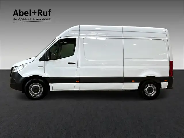 Mercedes-Benz Unknown Model view 5