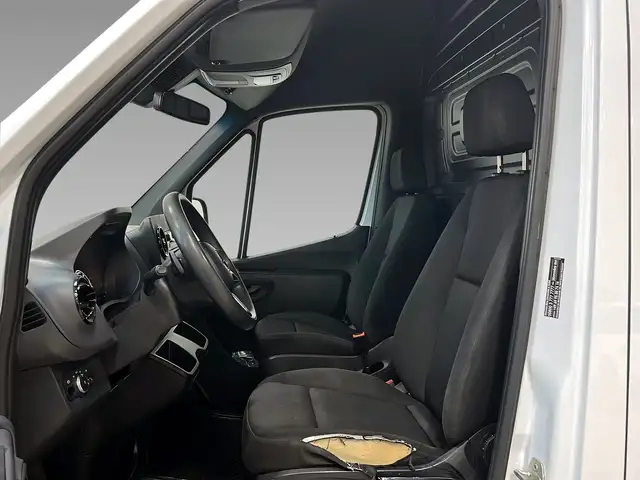 Mercedes-Benz Unknown Model view 9