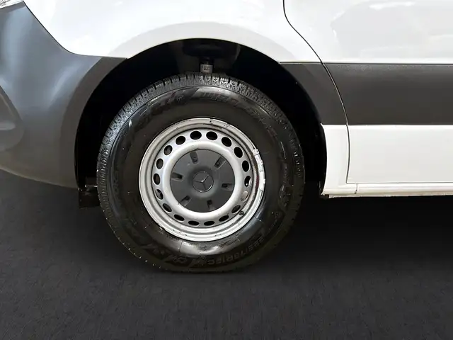 Mercedes-Benz Unknown Model view 4