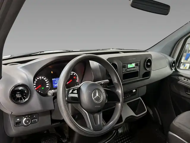 Mercedes-Benz Unknown Model view 11