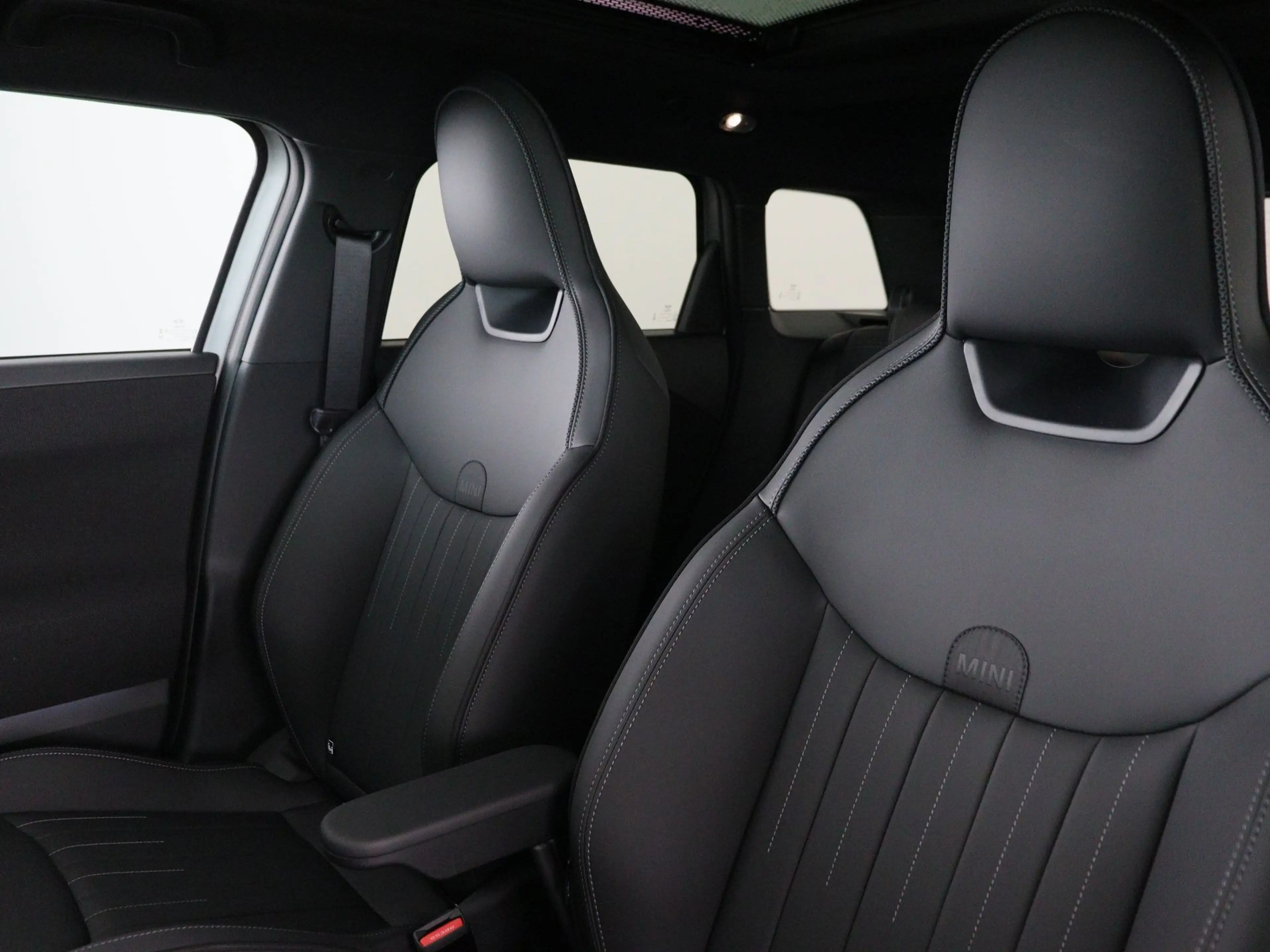 MINI Aceman SE John Cooper Works Pakket L PRIVATE LEASE EUR 55 — photo 6