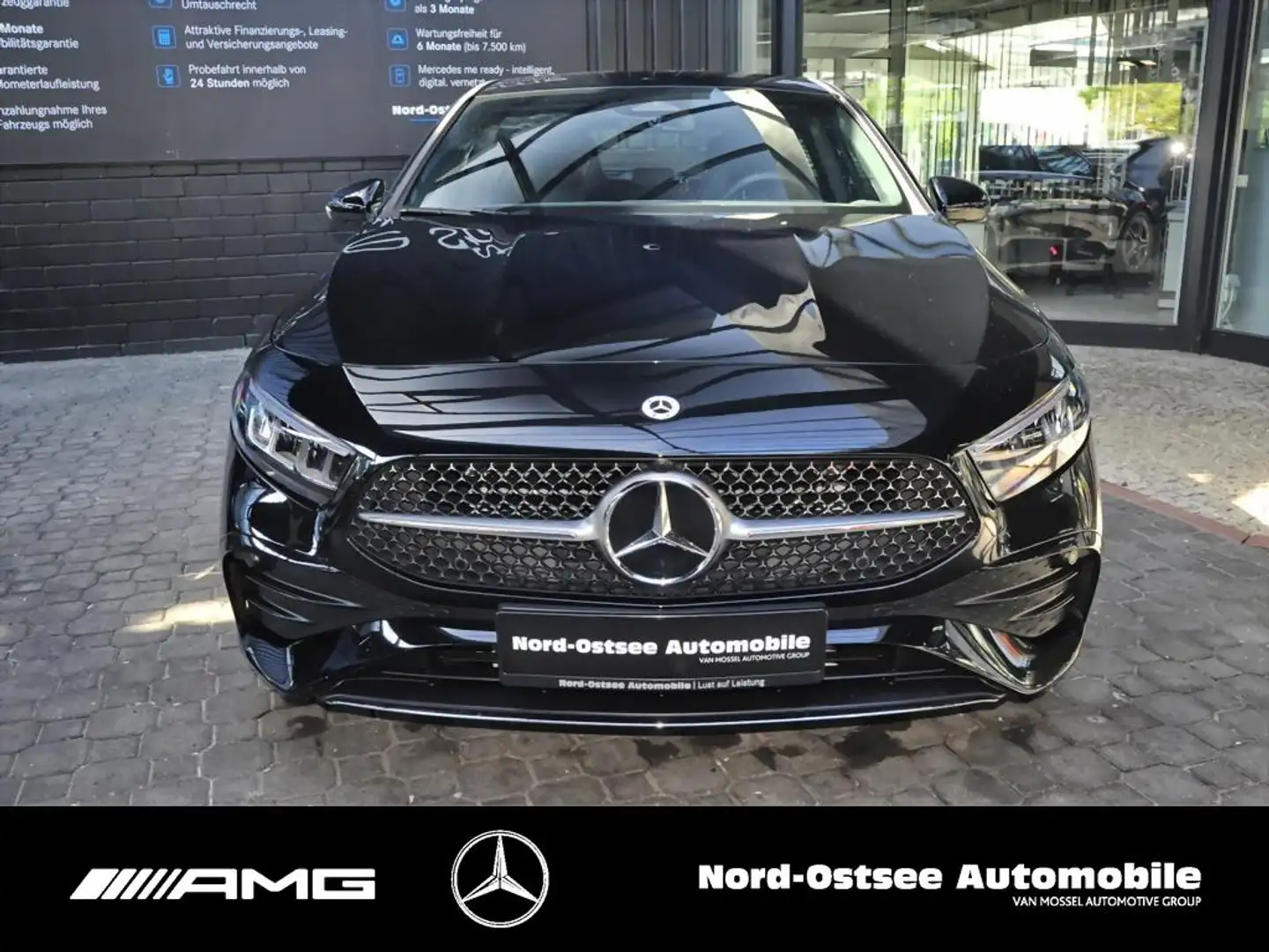 Mercedes-Benz A 200 AMG ADV.+ DISTRONIC KAMERA LED KEYLESS SHZ Zwart - 2