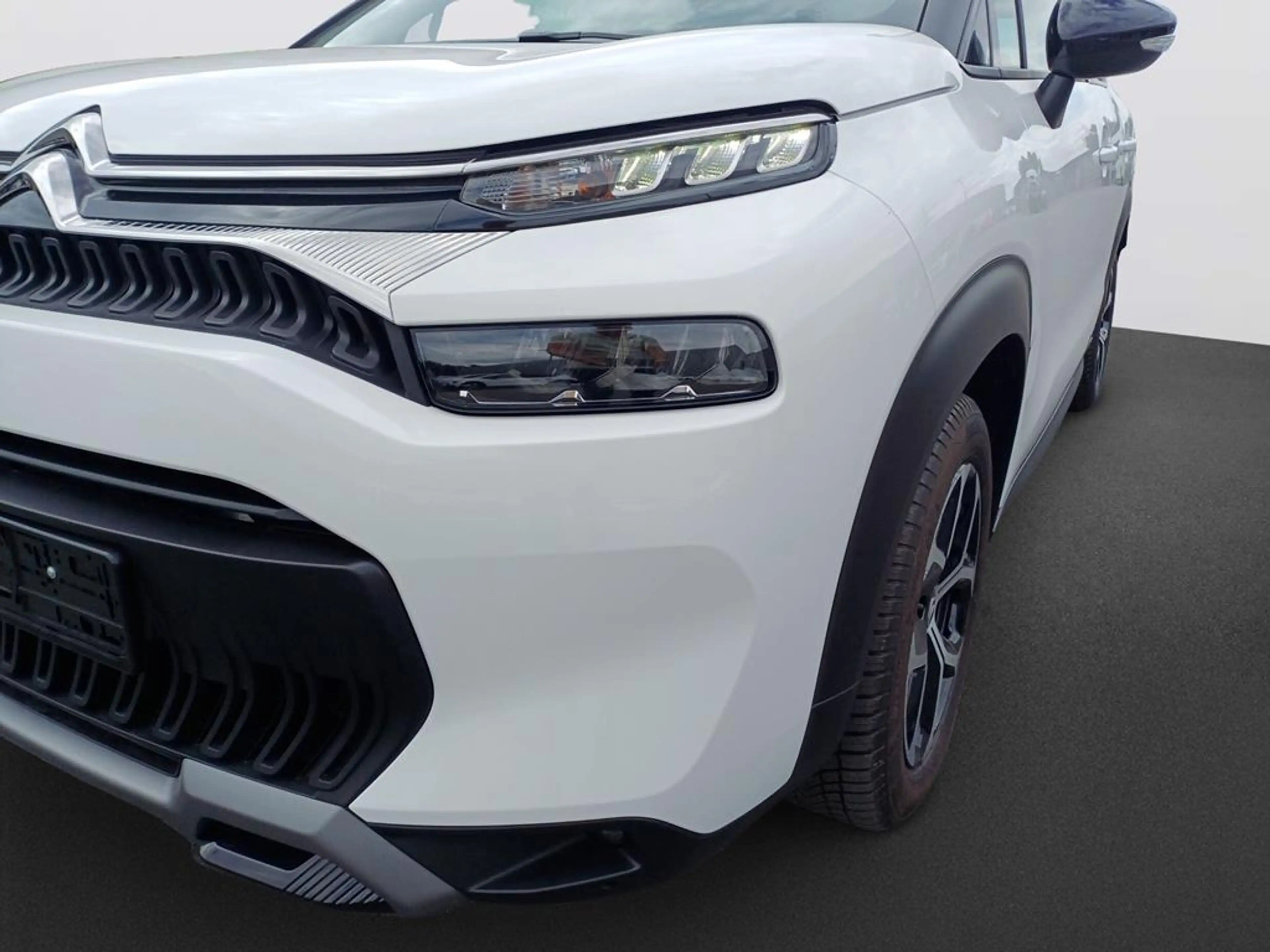 Citroen C3 Aircross PureTech 110 S&S Shine — photo 8
