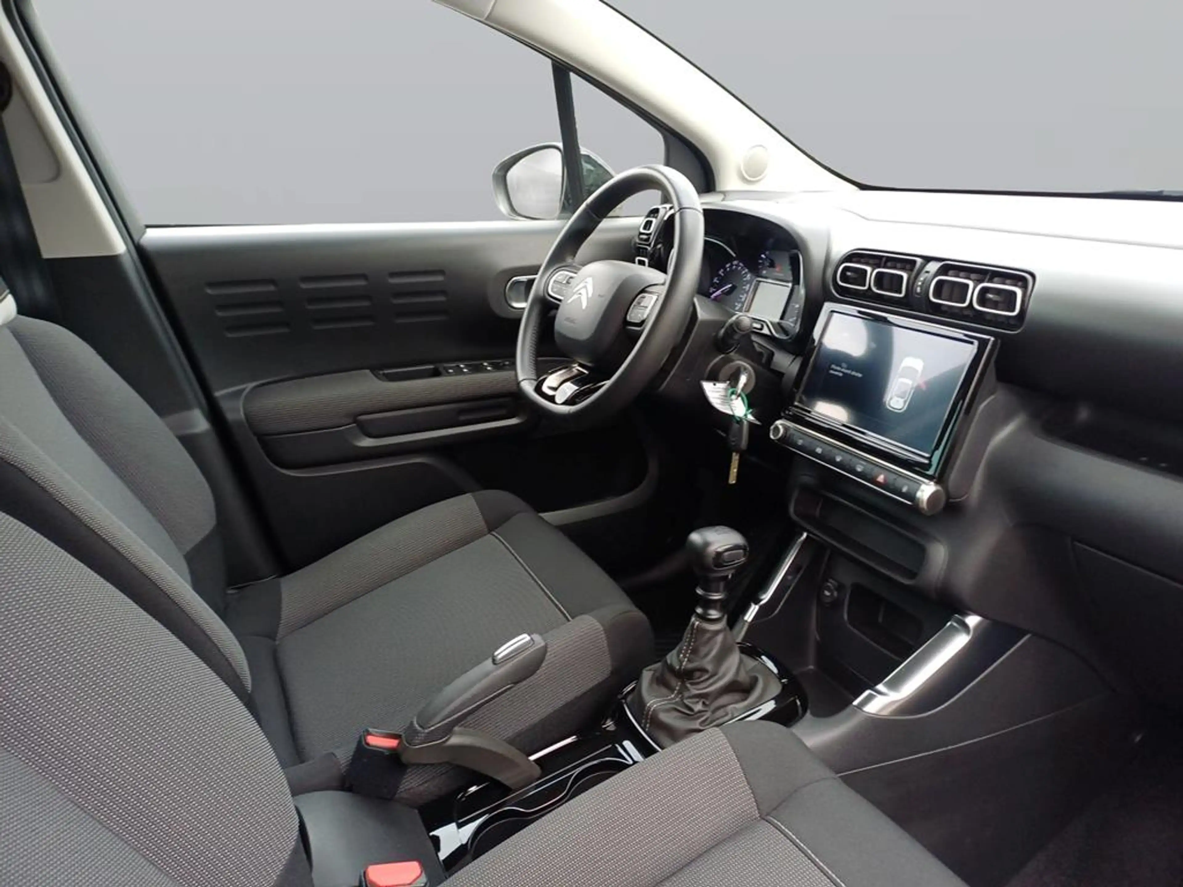 Citroen C3 Aircross PureTech 110 S&S Shine — photo 10