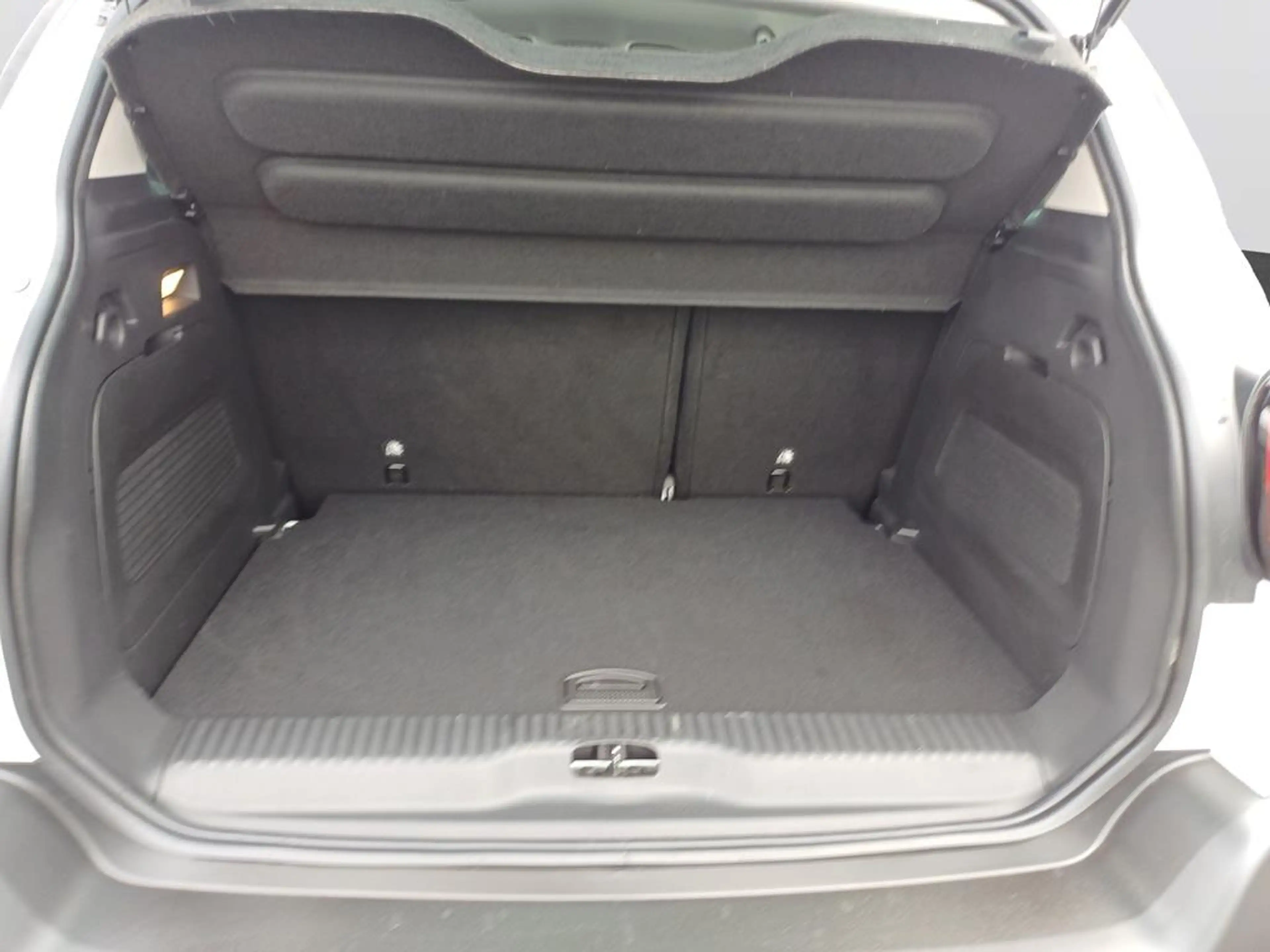Citroen C3 Aircross PureTech 110 S&S Shine — photo 6