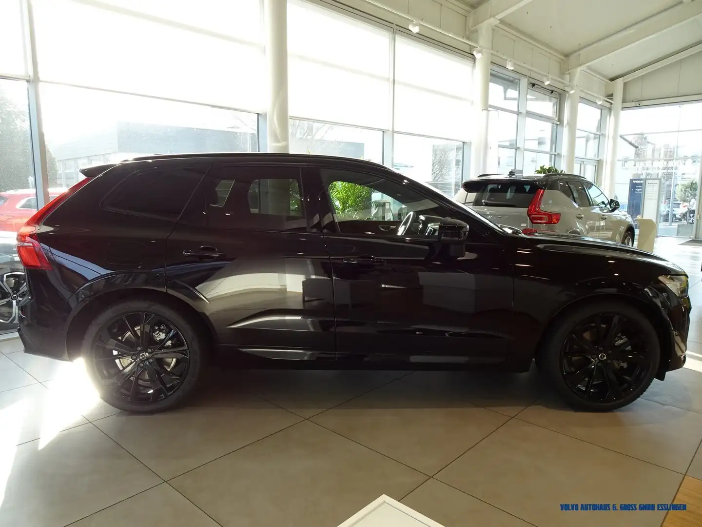 Volvo XC60 T6 AWD Ultra Black Edition Noir - 2