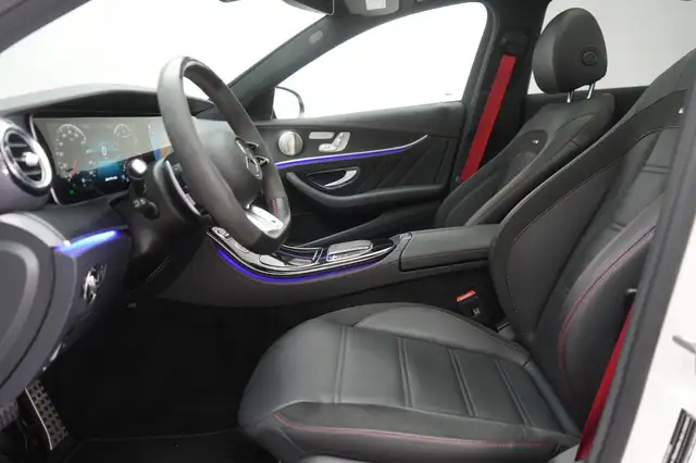 Mercedes-Benz E-Class view 9