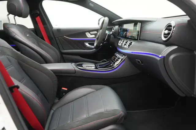 Mercedes-Benz E-Class view 6