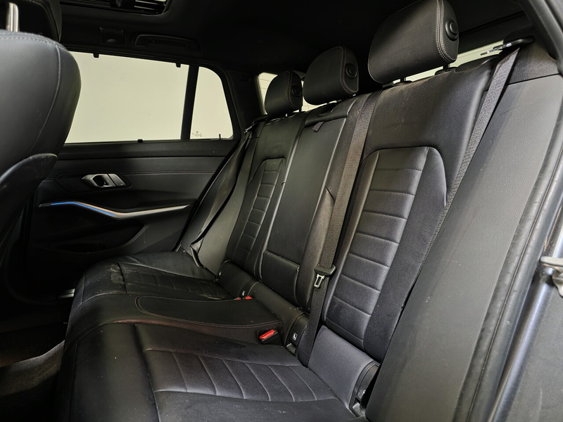 BMW 330 e hybrid Touring - GPS - Pano - Airco - Goede S... — photo 10