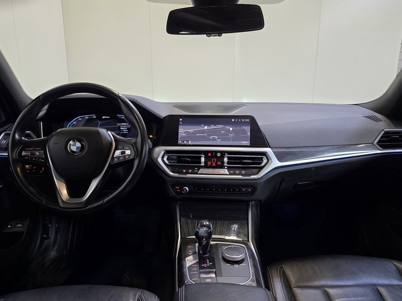 BMW 330 e hybrid Touring - GPS - Pano - Airco - Goede S... — photo 12
