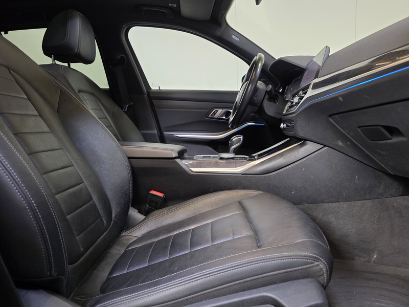 BMW 330 e hybrid Touring - GPS - Pano - Airco - Goede S... — photo 2