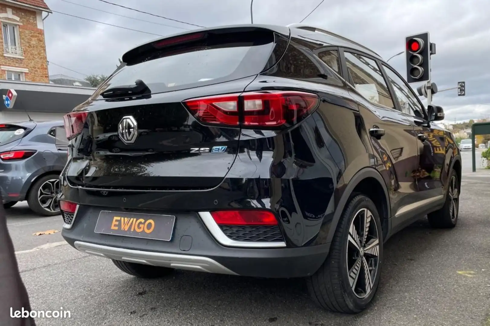MG ZS Mg ev electric 44.5kwh luxury garantie constructeur soh 94% toit ouvrant nombreuses options Schwarz - 2