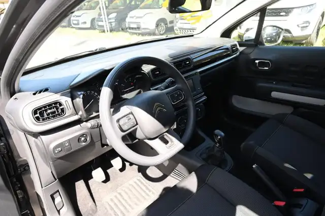Citroen C3 view 12
