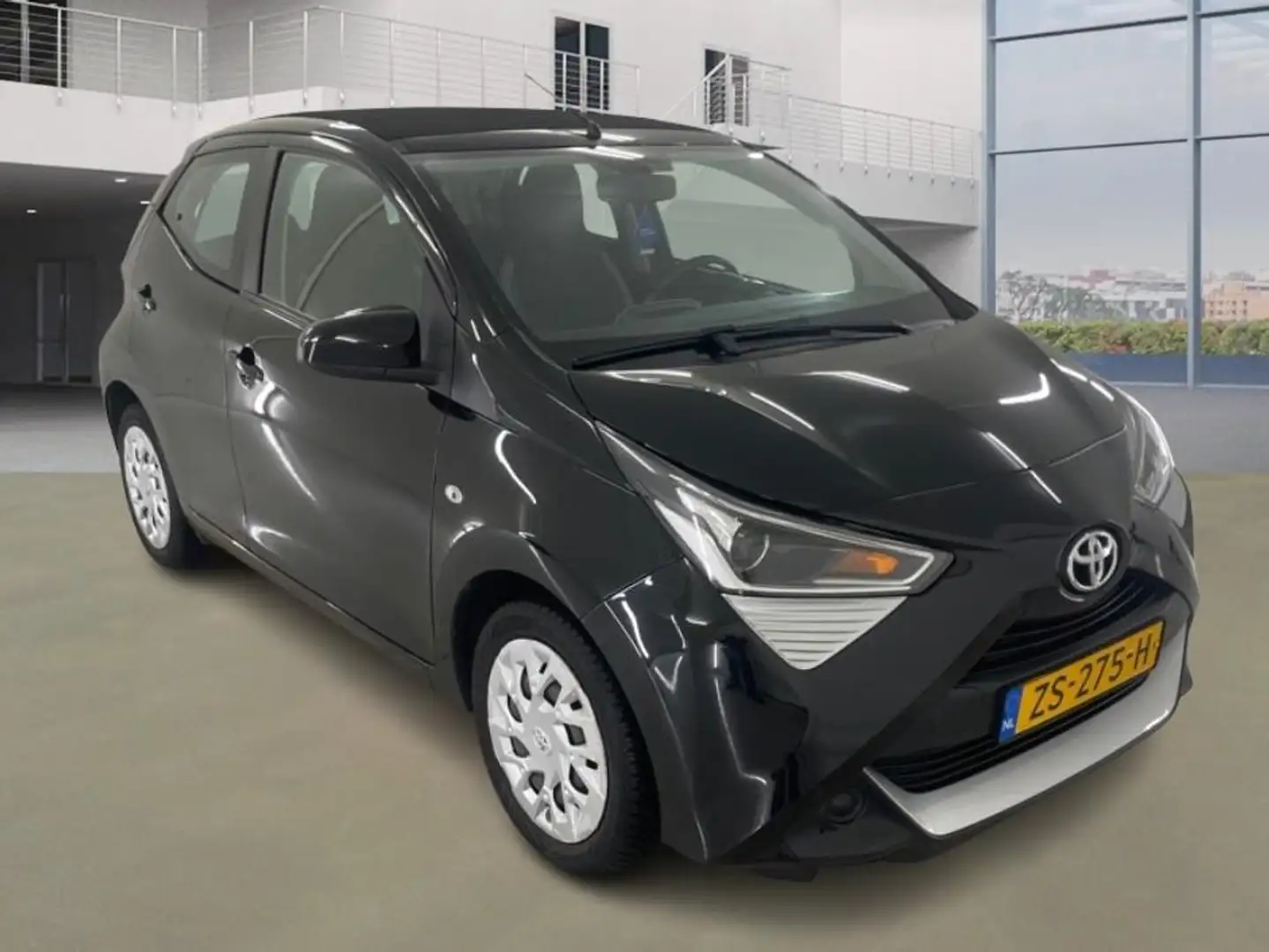 Toyota Aygo 1.0 VVT-i X-play Automaat Cabrio-TOP +NAP NL-auto Schwarz - 2