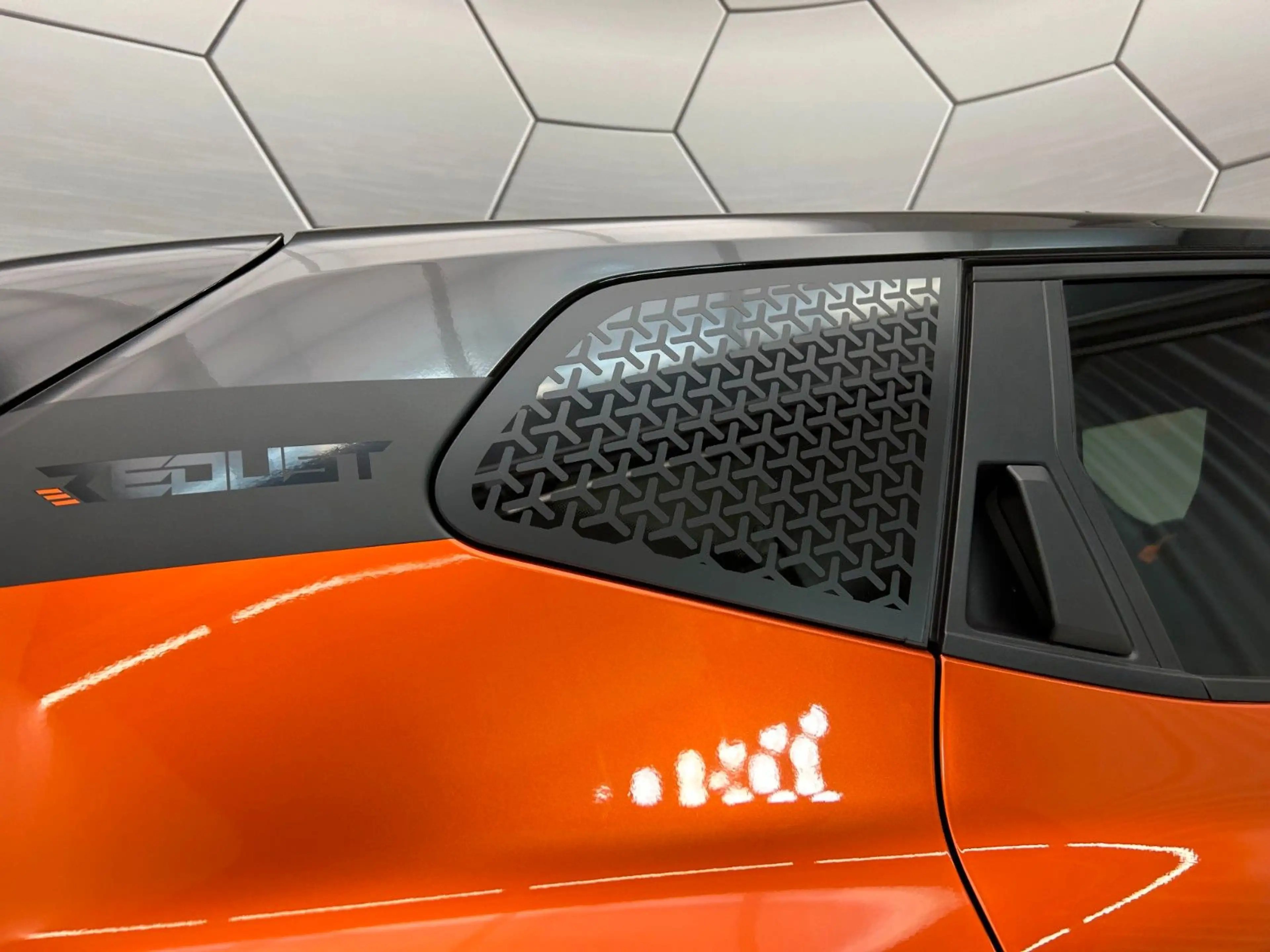 Dacia Duster Extreme Eco-G 120 AT REDUST SPORT UMBAU — photo 13