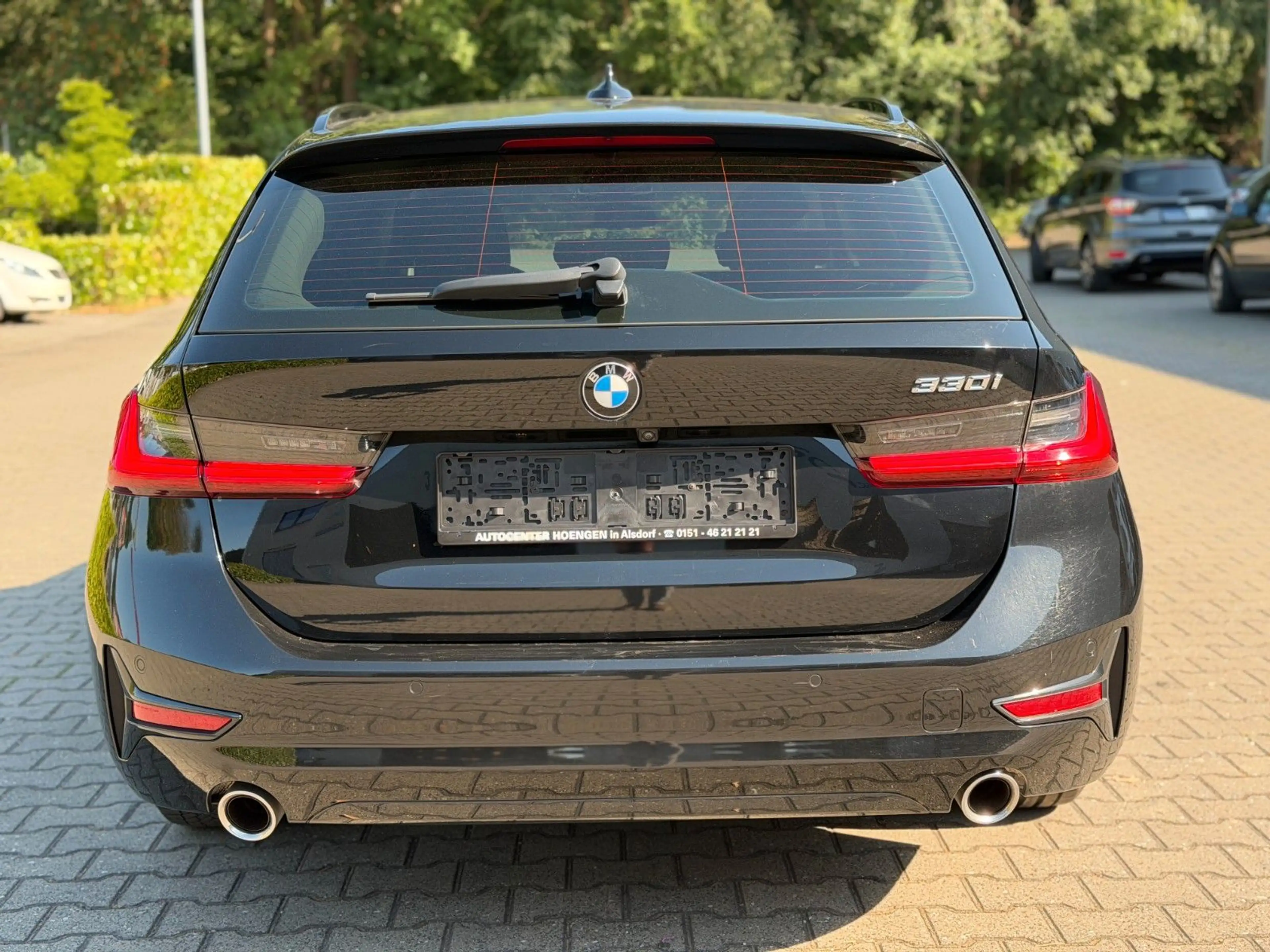 BMW 330 i Touring Sport Line 1.Hand* Scheckheft* — photo 9