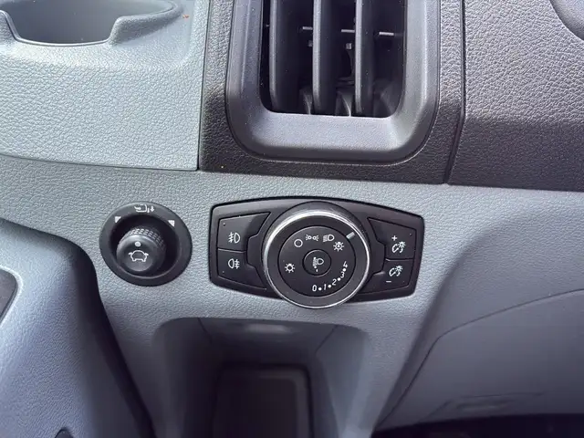 Ford Transit view 15