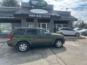 4WD 4dr Laredo