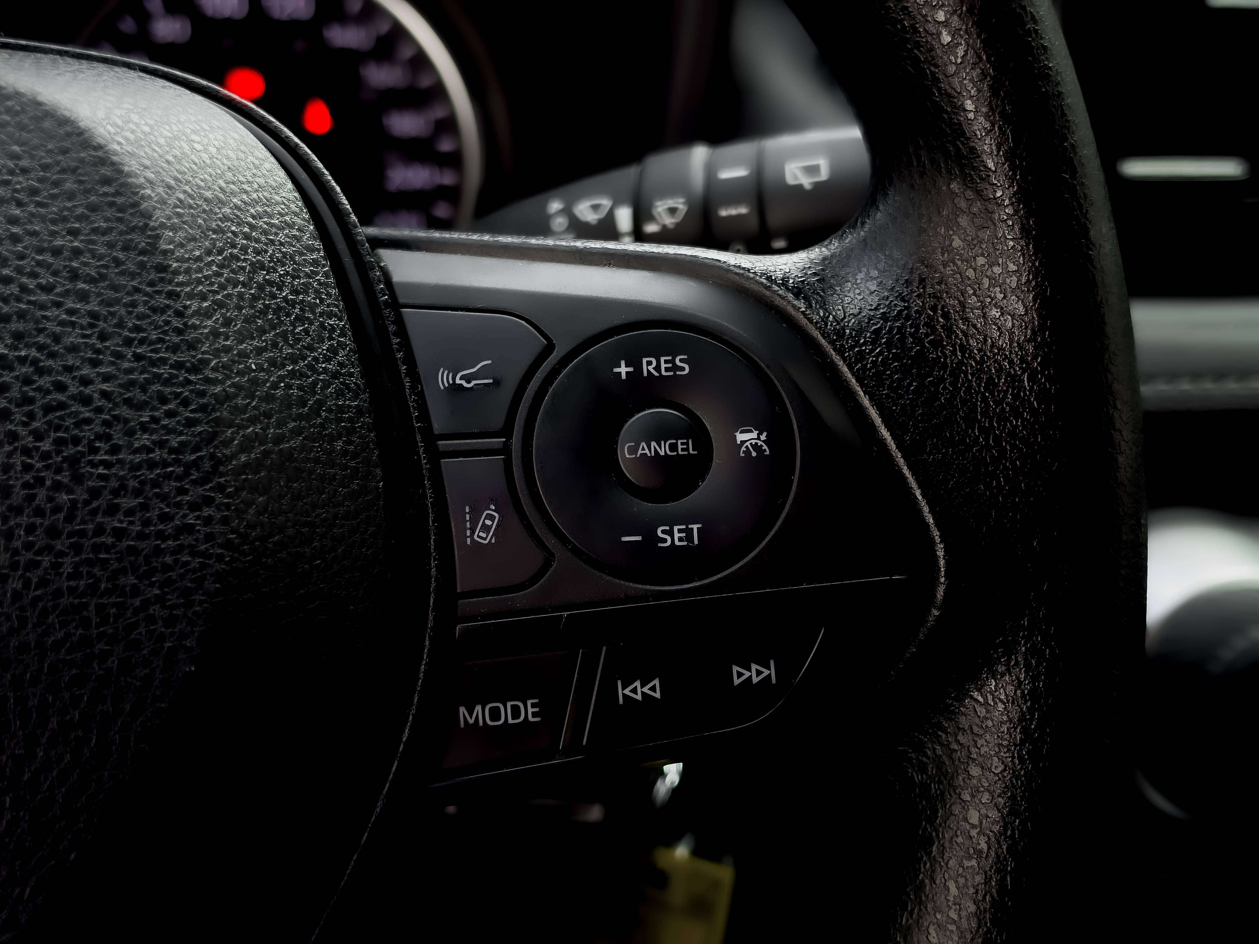 used 2022 Toyota RAV4 car, priced at $30,495