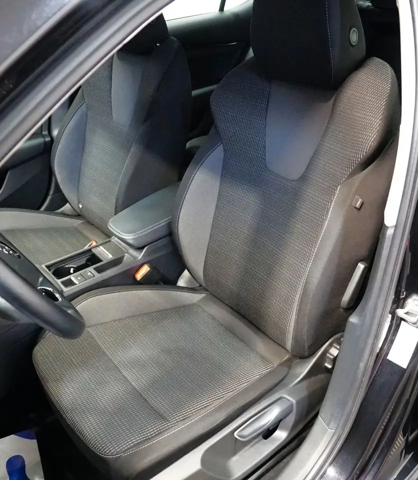Skoda Octavia Lim. Ambition 1.5 TSI *LED*CARPLAY*DAB*, миниатюра 8