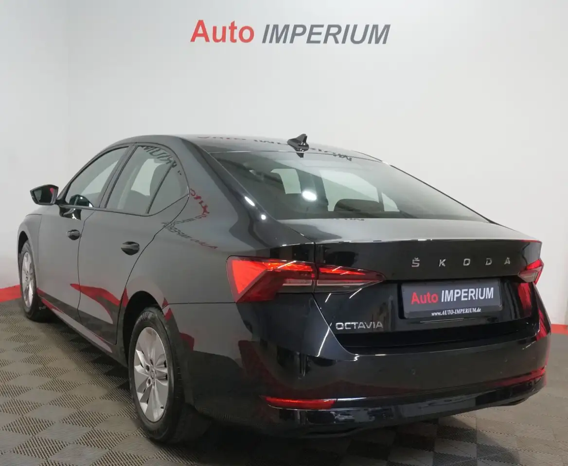 Skoda Octavia Lim. Ambition 1.5 TSI *LED*CARPLAY*DAB*, миниатюра 6