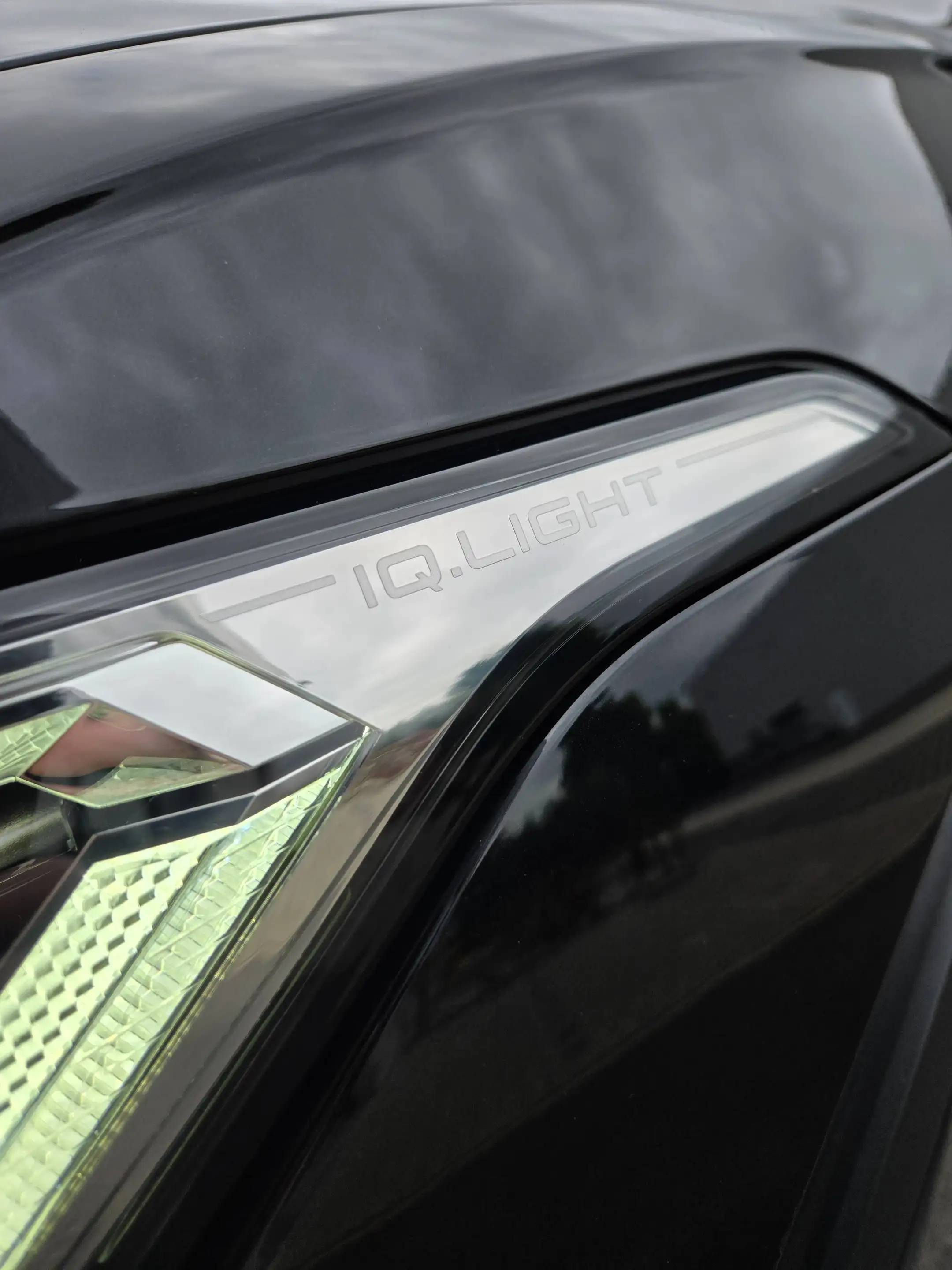 Volkswagen Tiguan — photo 24