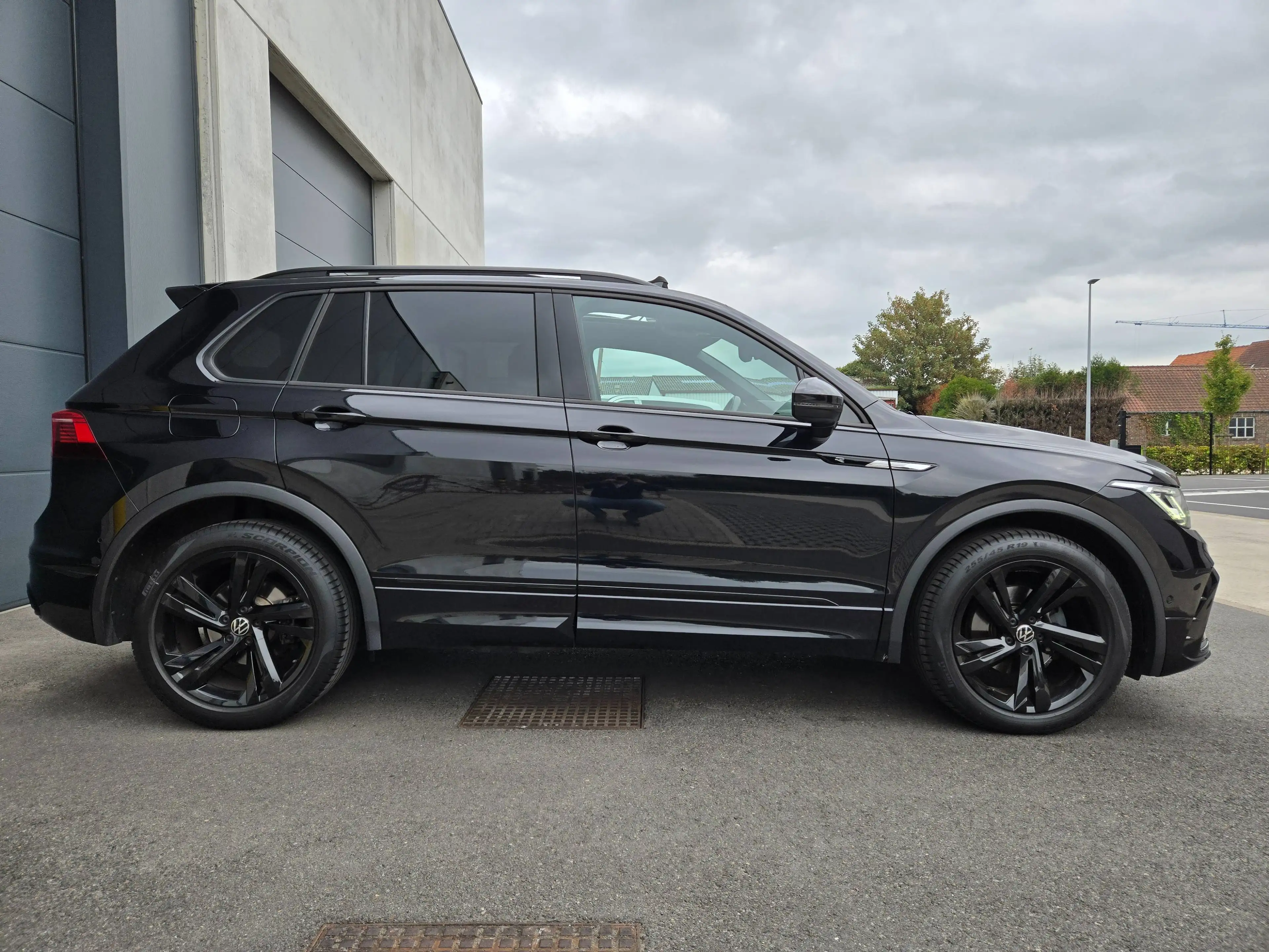 Volkswagen Tiguan — photo 6