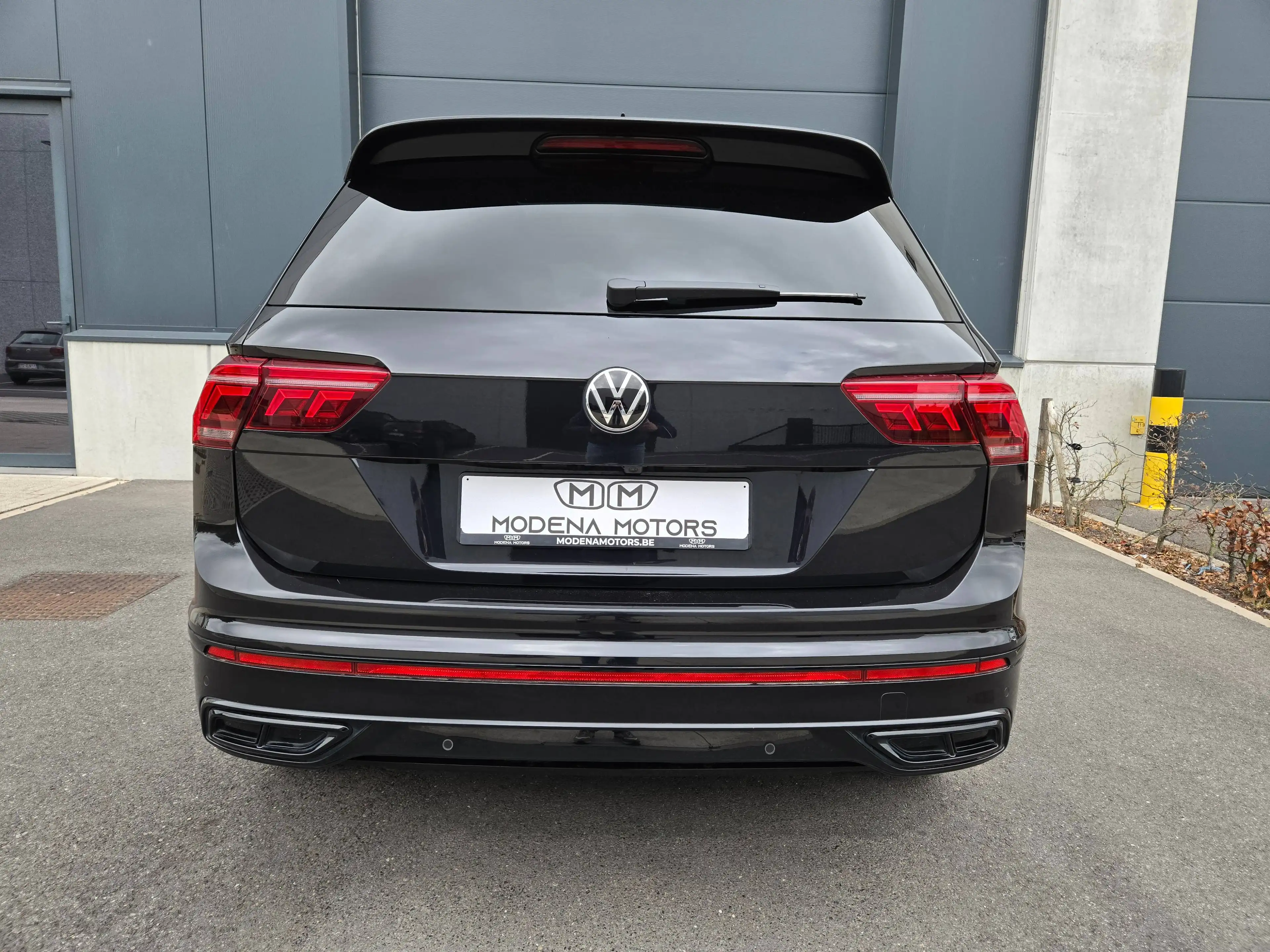 Volkswagen Tiguan — photo 10