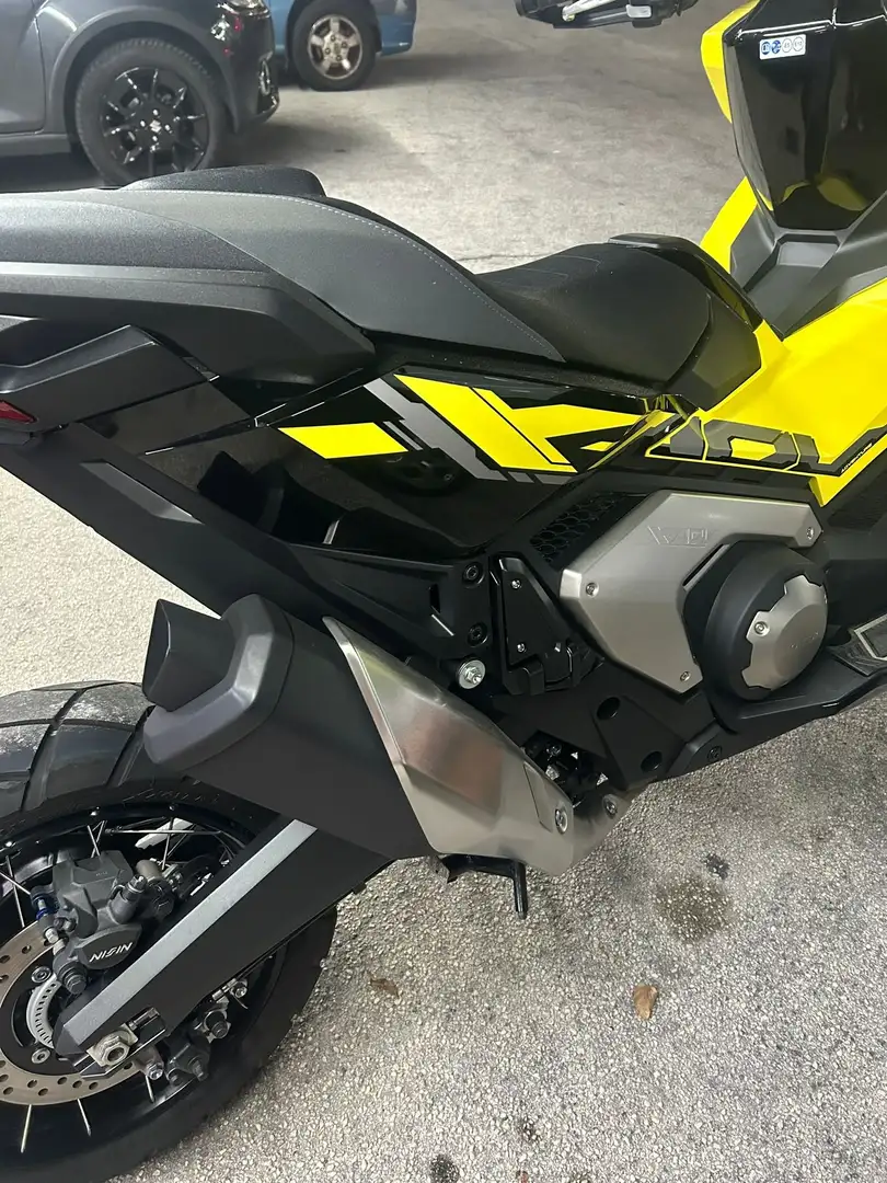 Honda X-ADV Giallo - 1