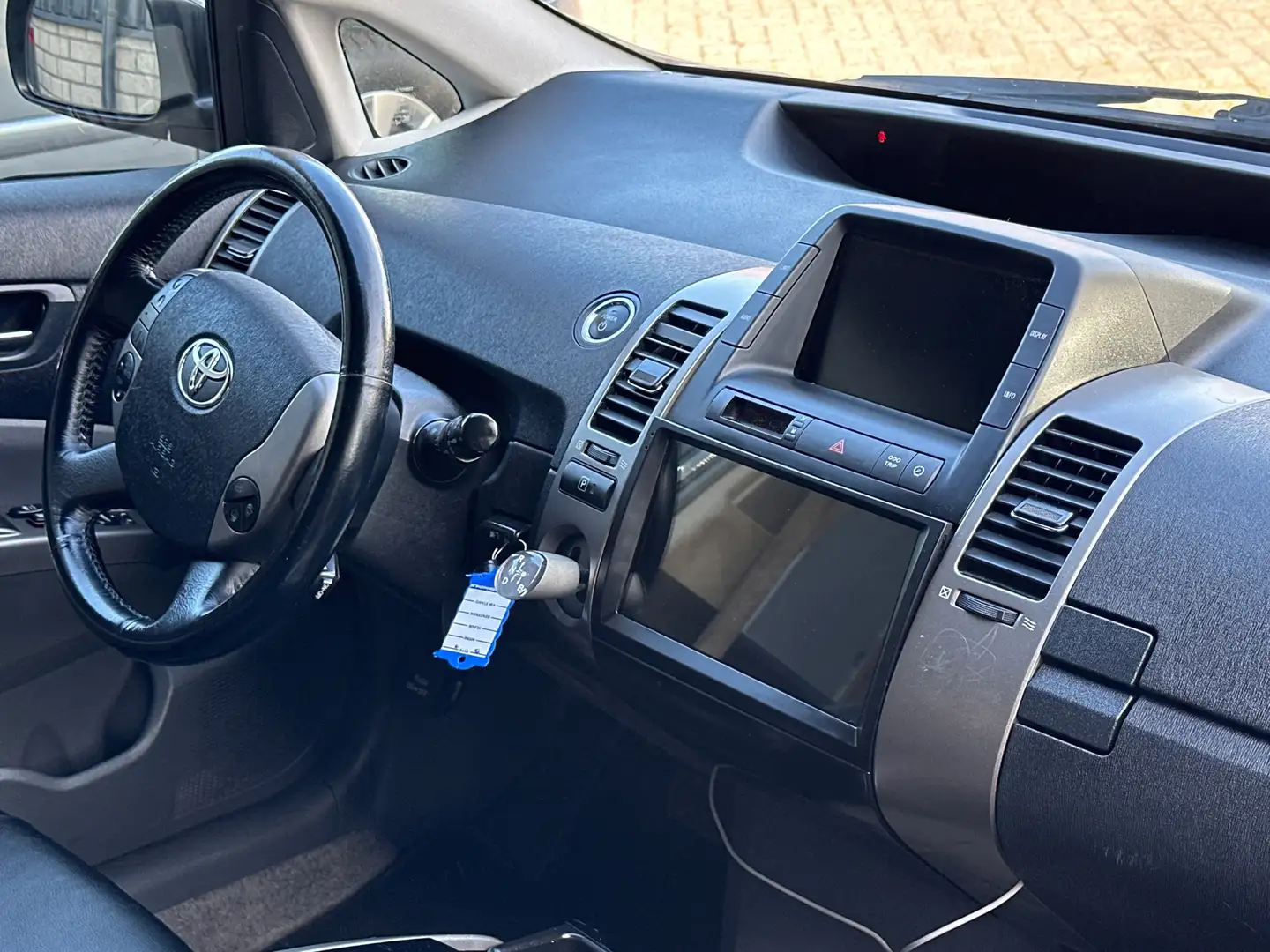 Toyota Prius 1.5 VVT-i Cruise - Clima - Nieuw apk - Navi Grijs - 2