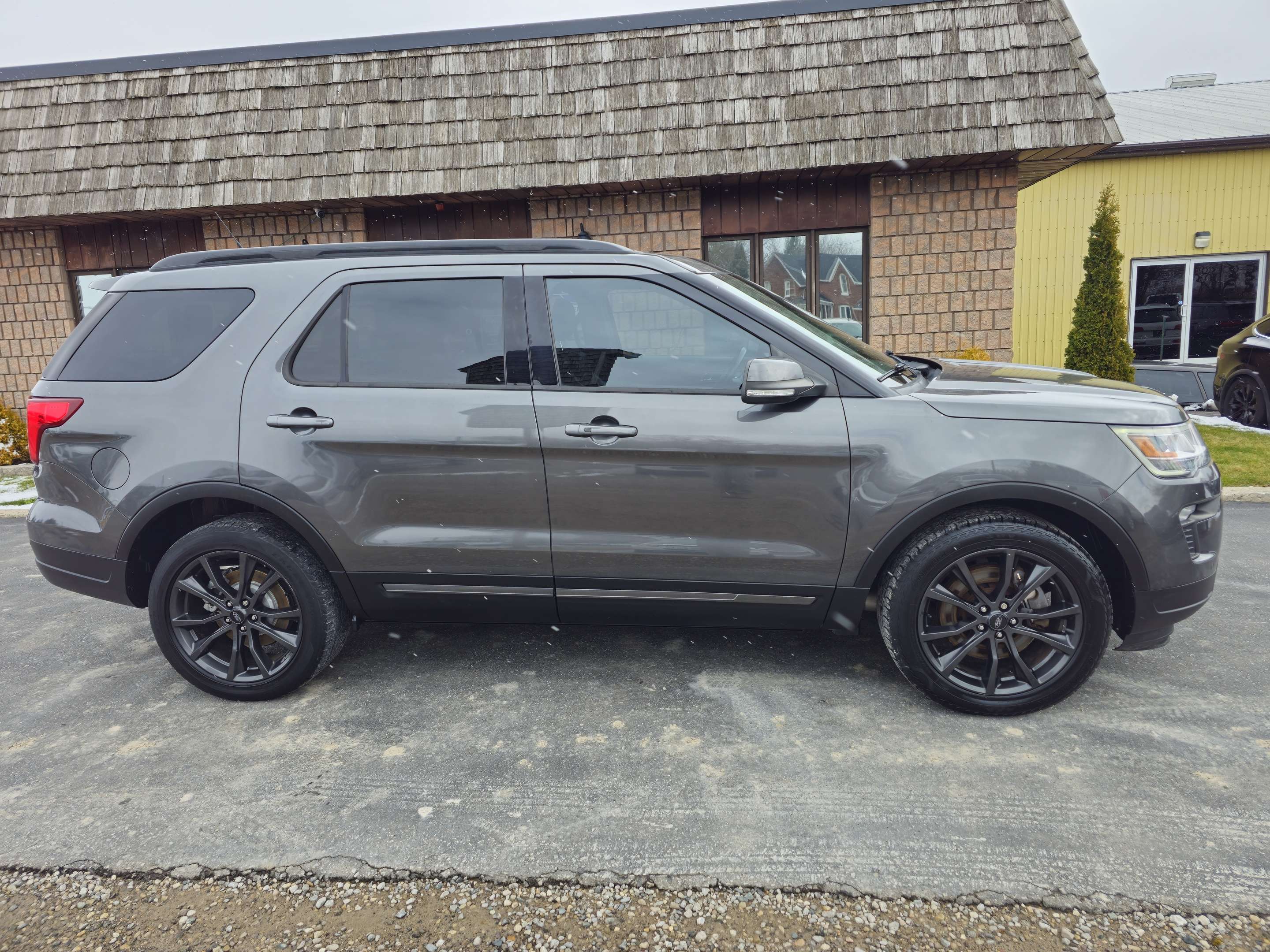 2018 Ford Explorer