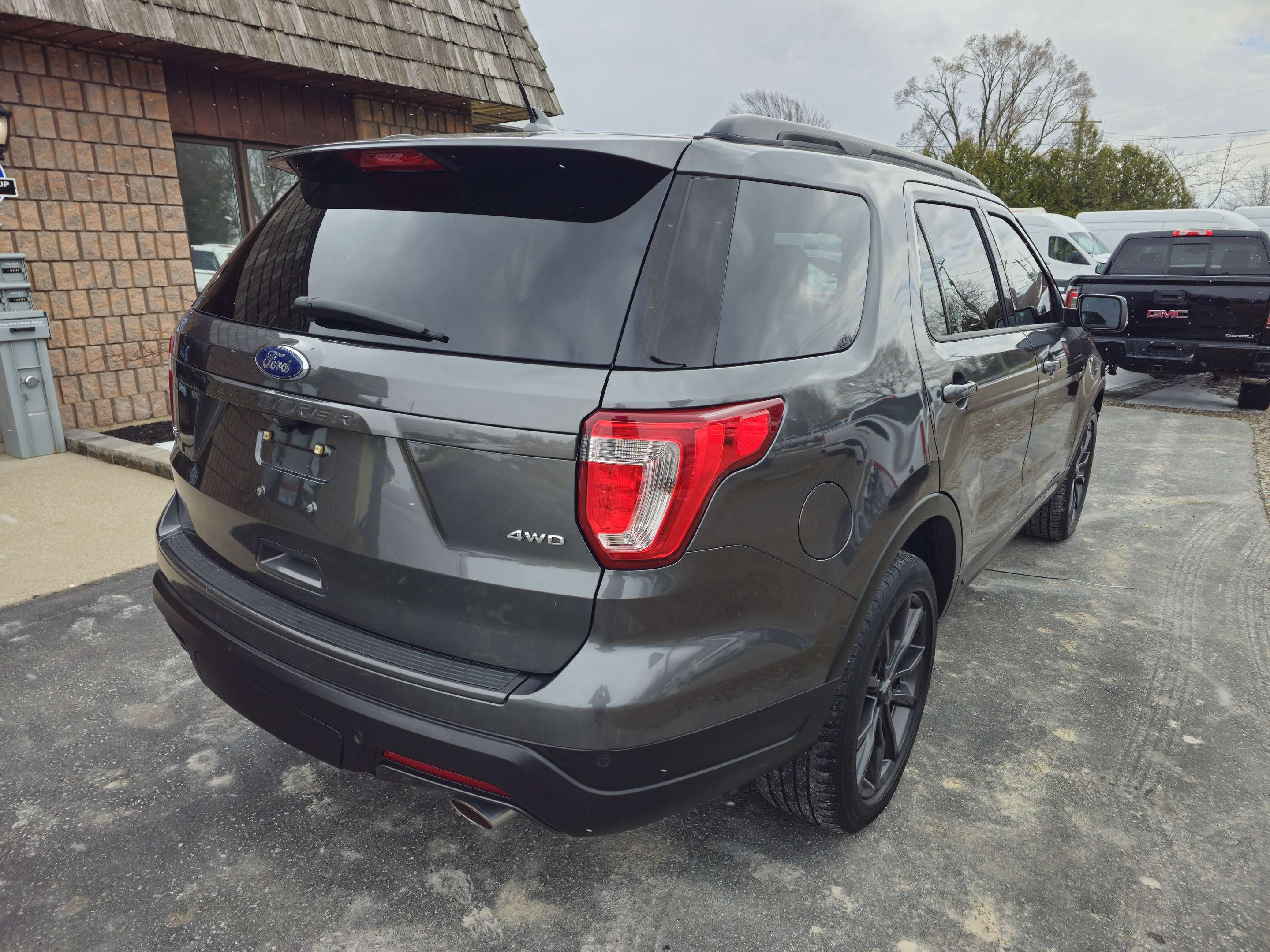 2018 Ford Explorer