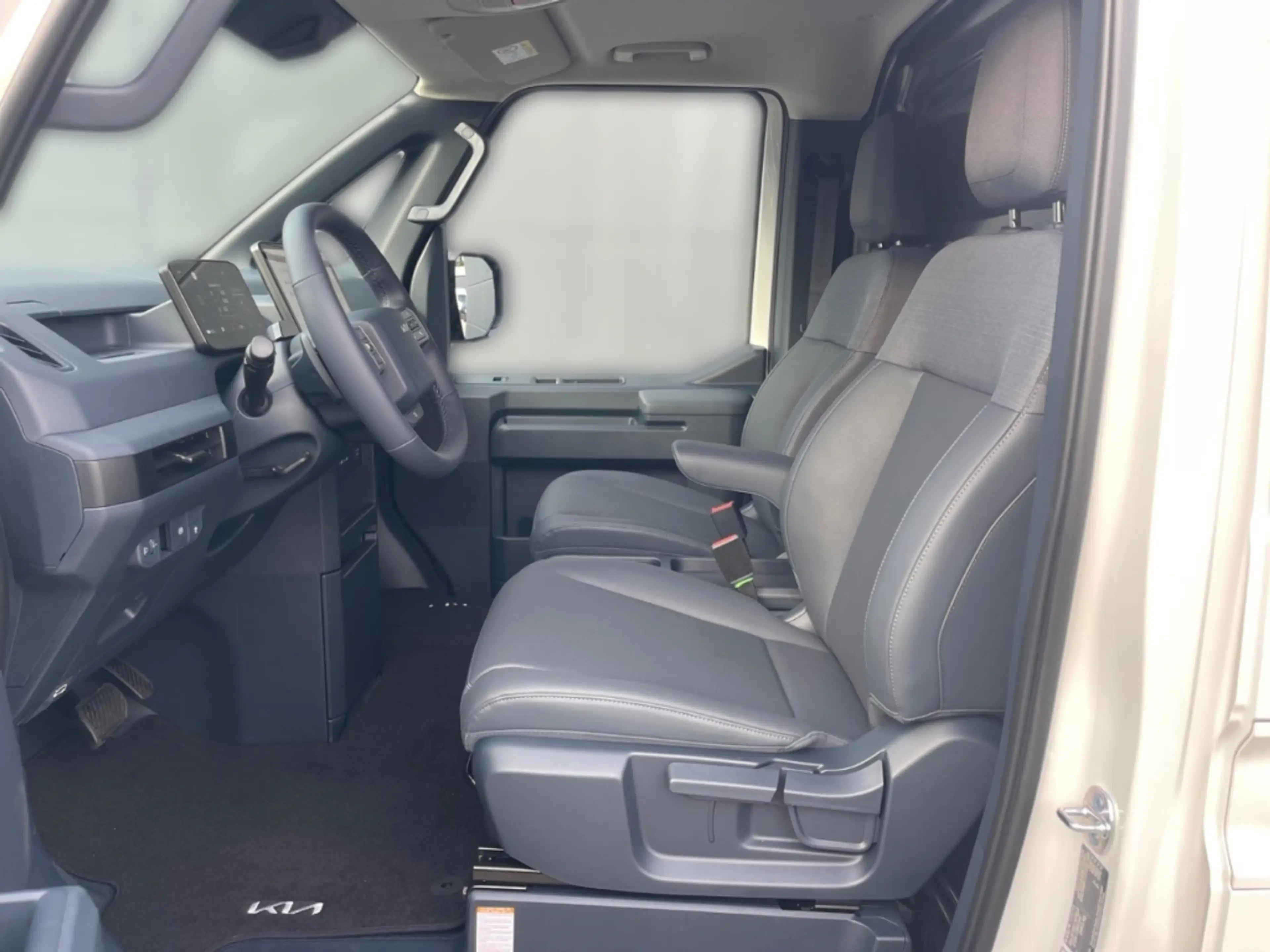 Kia PV5 Cargo 71.2 L2H1 4T Elite GEWERBE WP Allwetter P1 Comfort — photo 6