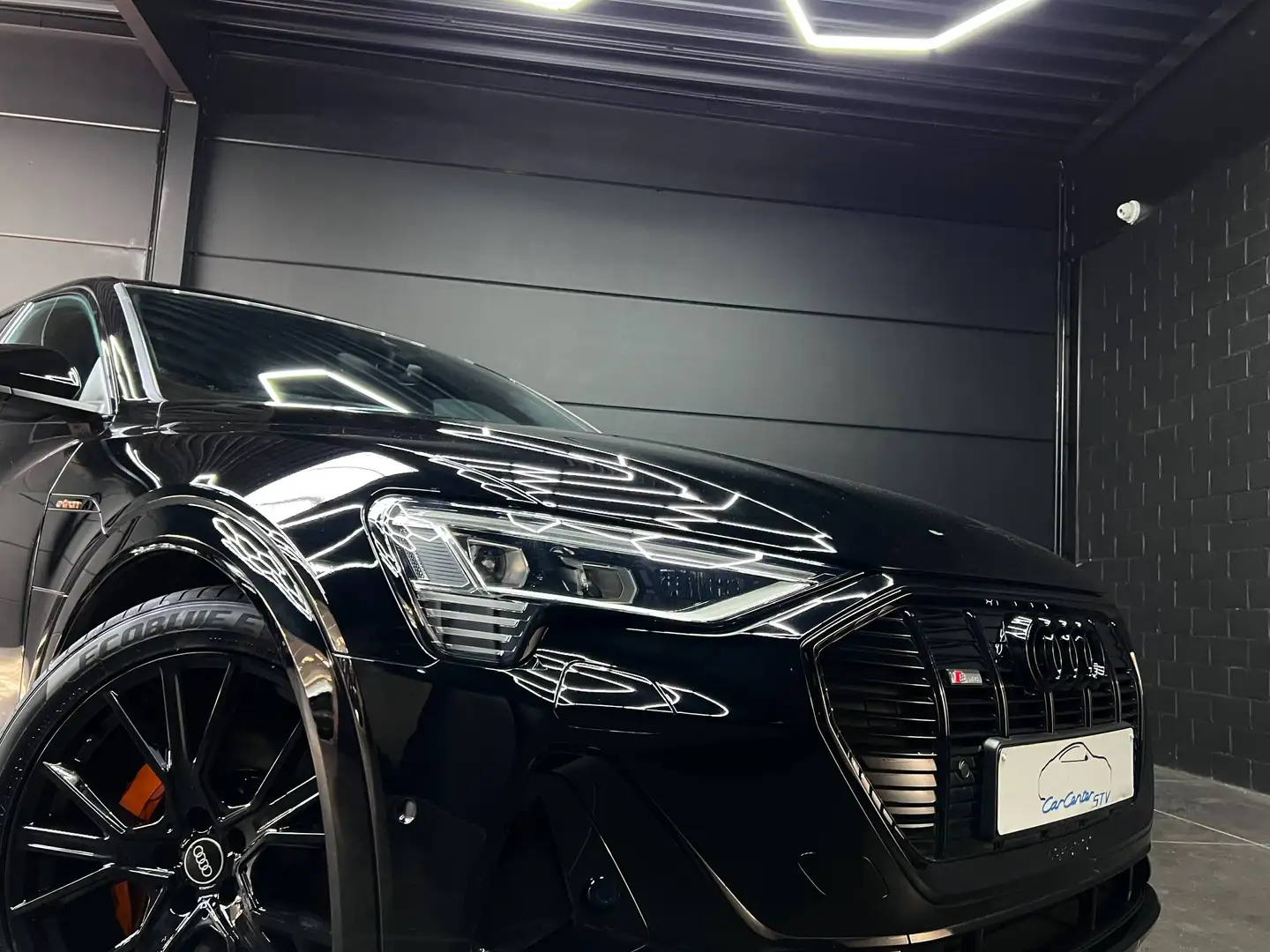 Audi e-tron 55 Quattro S line "COMPETITION" Black edition " Negro - 2