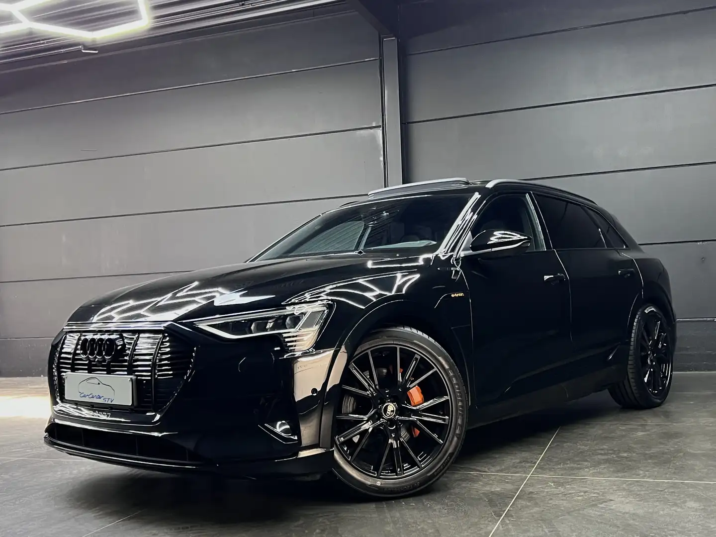 Audi e-tron Quattro *Competition* S Line / Full black / 2022 Noir - 1