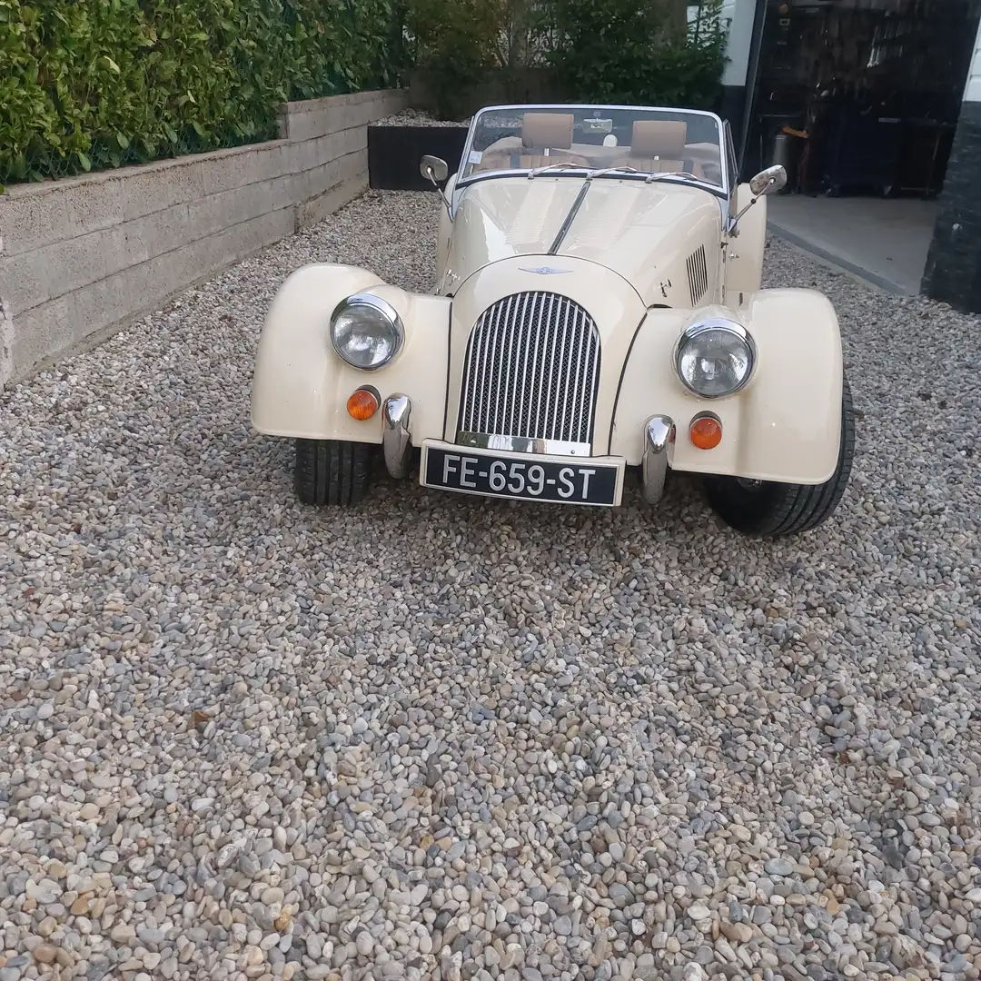 Morgan Plus Six - 1