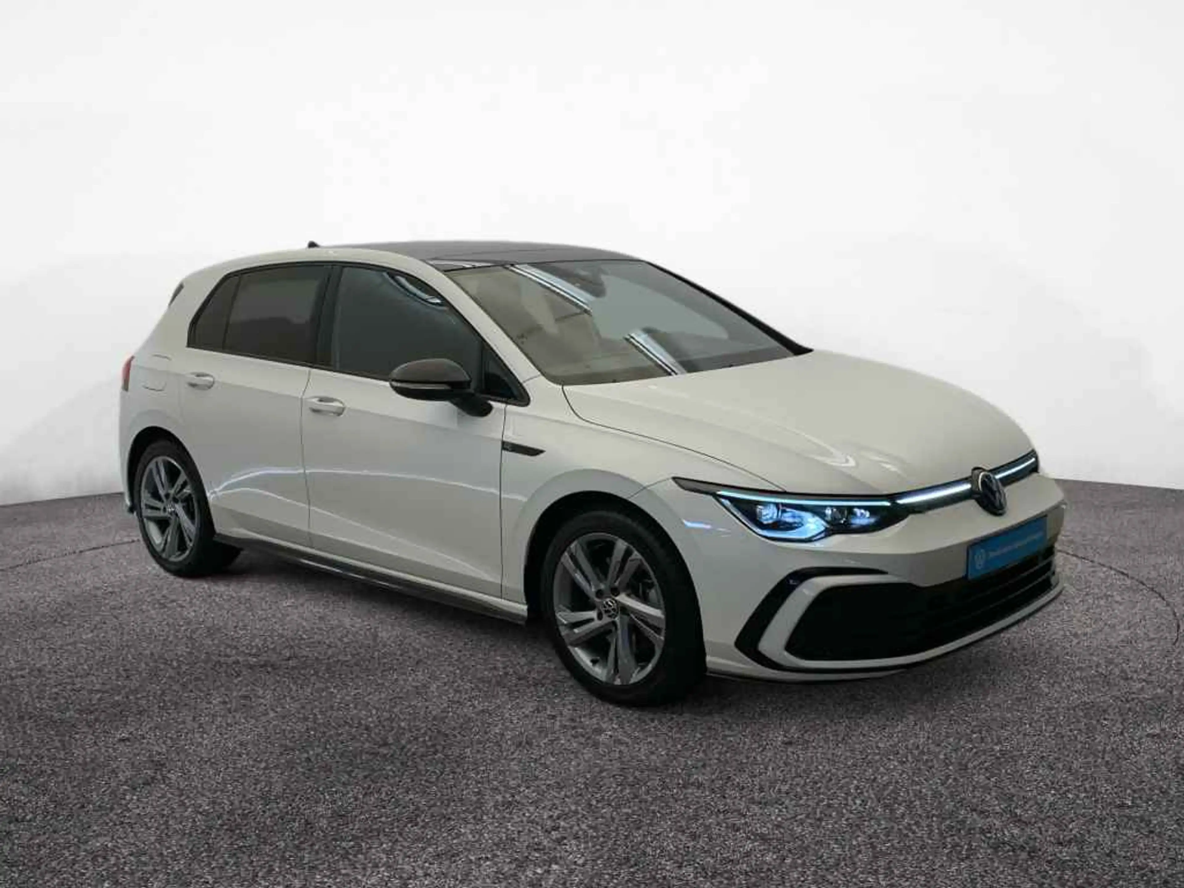 Volkswagen Golf VIII R-Line 2.0 TSI DSG 4M *AHK*PANO*ACC* — photo 3