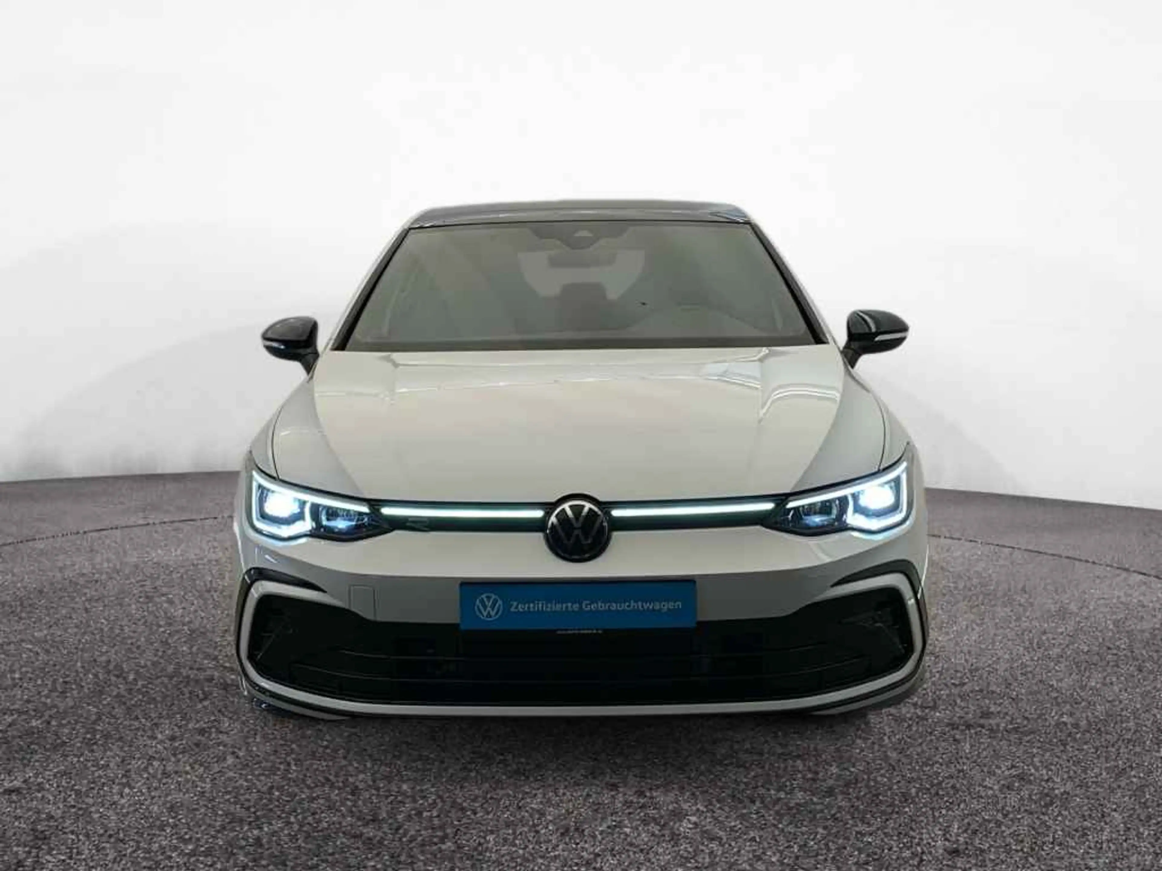 Volkswagen Golf VIII R-Line 2.0 TSI DSG 4M *AHK*PANO*ACC* — photo 2