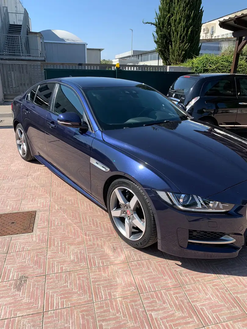 Jaguar XE 2.0d R-Sport 180cv auto Bleu - 1