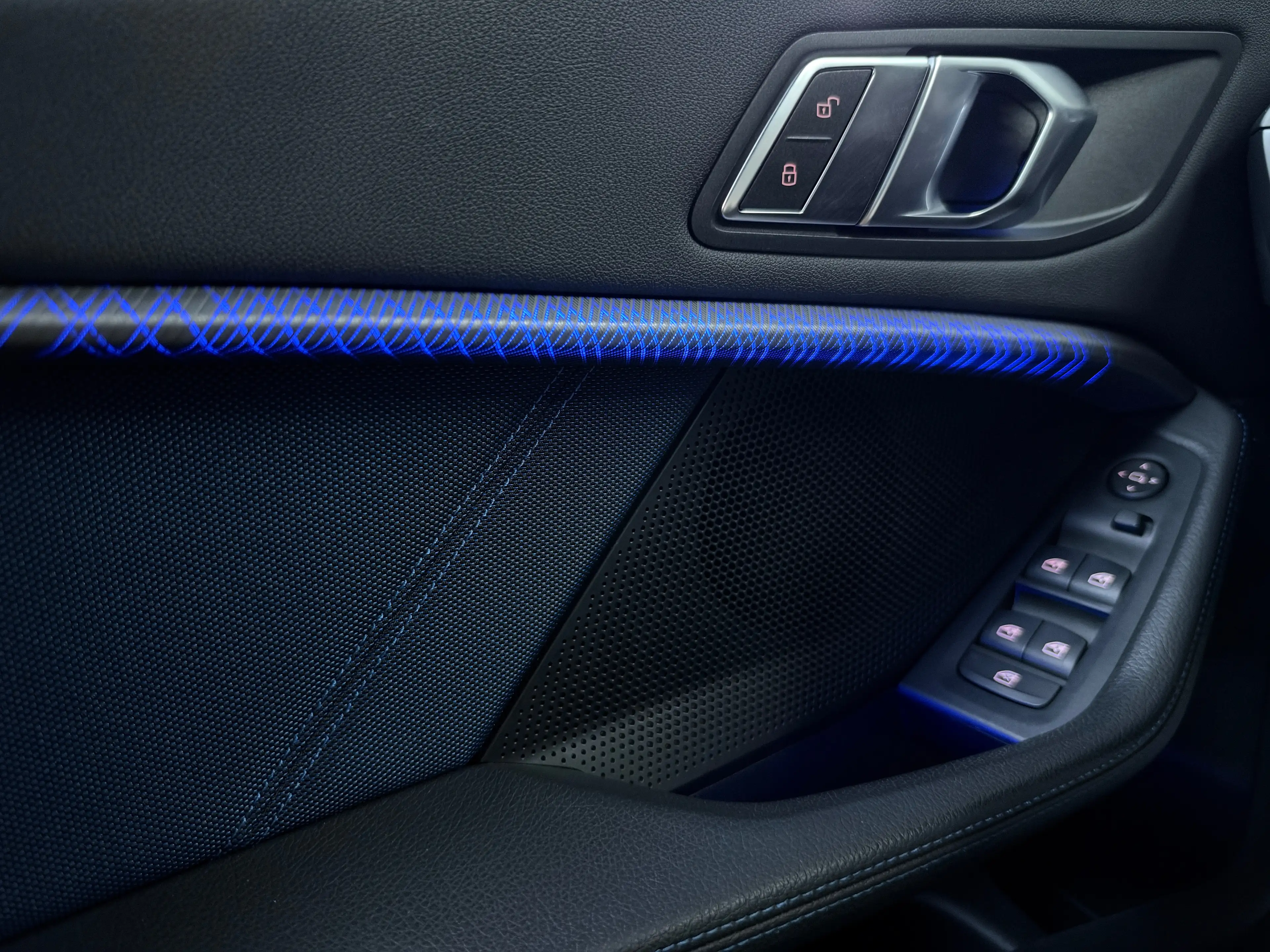 BMW 120 dAs x-Drive Pack-M Performance Int/Ext Full Options — photo 12