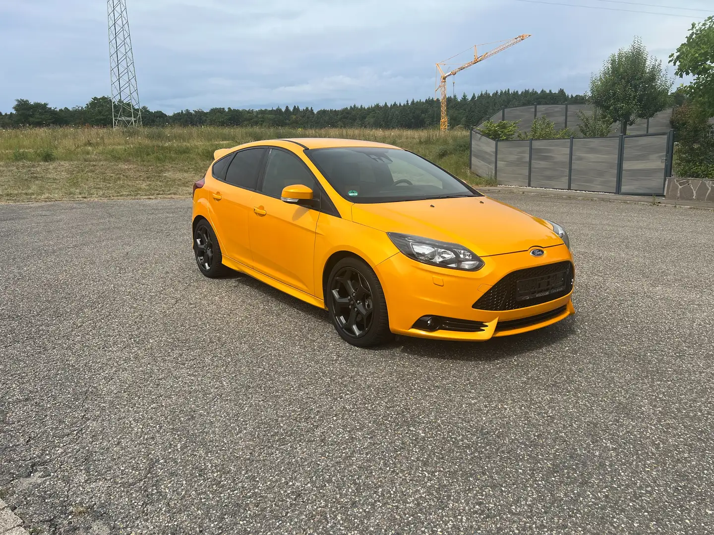 Ford Focus ST " Recaro - Xenon - Insp. + TÜV Neu " Jaune - 1