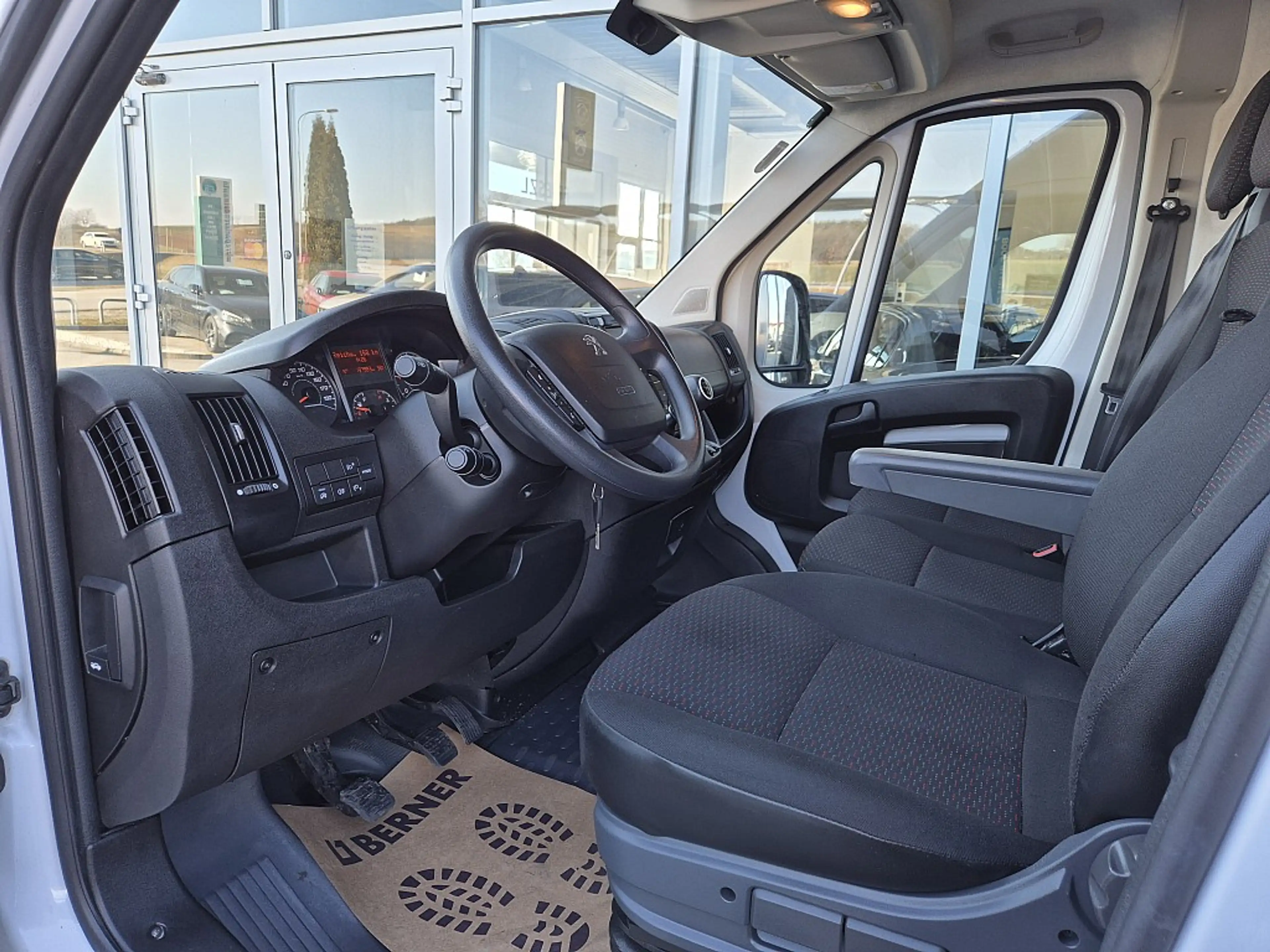 Peugeot Boxer KW 35 L3H2 BHDi 165 — photo 6